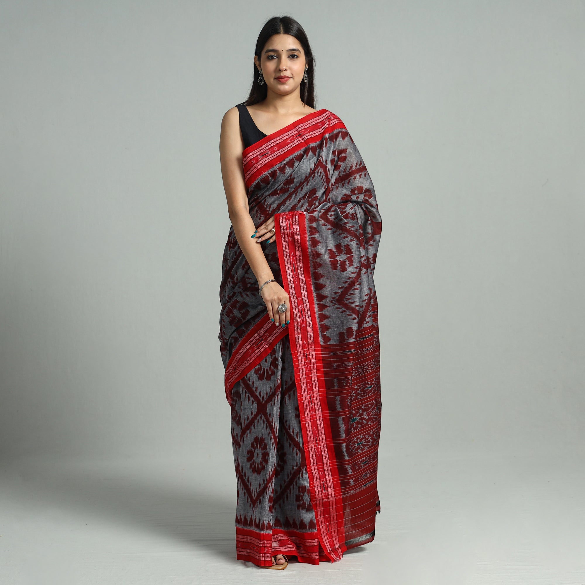 ASHOKA ASSEMBLE - CELEBRATING CRAFTS OF ODISHA Grey - Maniabandha Ikat Weave Handloom Cotton Saree 23