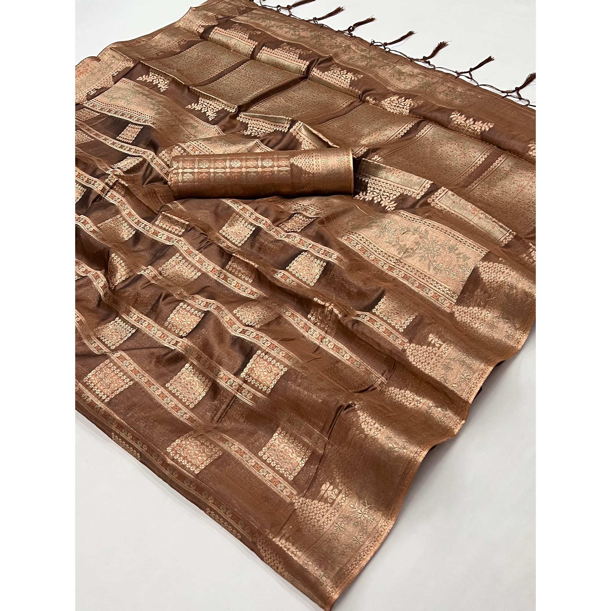 Peachmode Brown Woven Cotton Blend Saree With Tassels - view 3