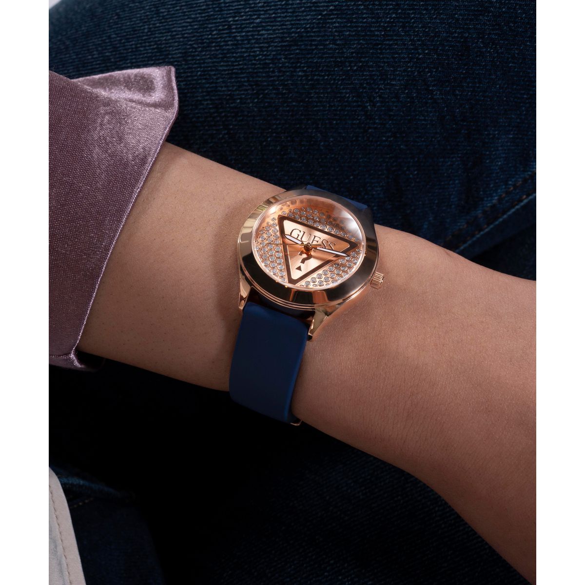 Guess Glitz Women Quartz Rose Gold Dial Analog Silicone Watch GW0745L4 - view 7