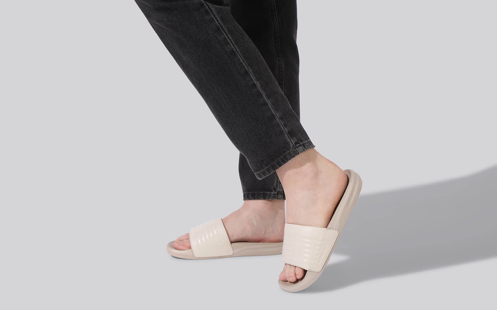 Neeman's FootBed Slides for Women : Beige - view 8