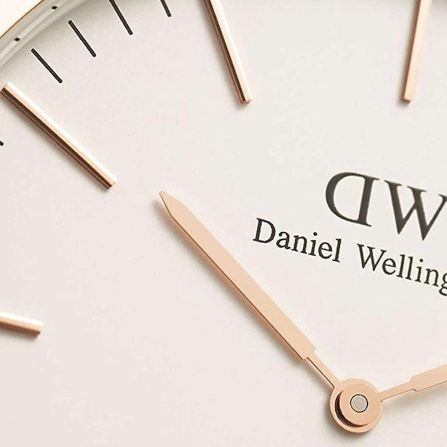 Daniel Wellington Classic Men Quartz White Dial Analog Leather Watch DW00100007K - view 2