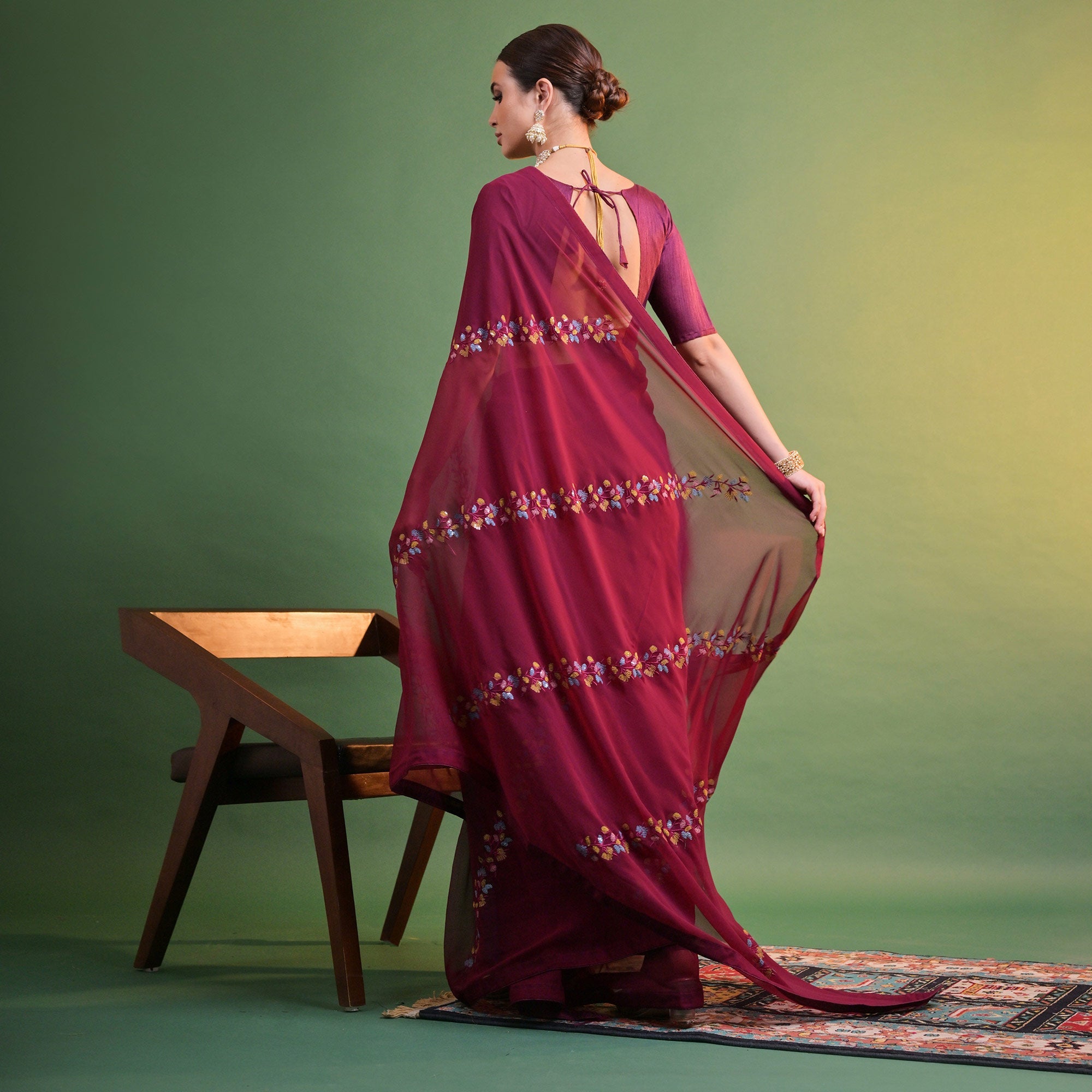 Peachmode Maroon Floral Sequins Embroidered Georgette Saree - view 6