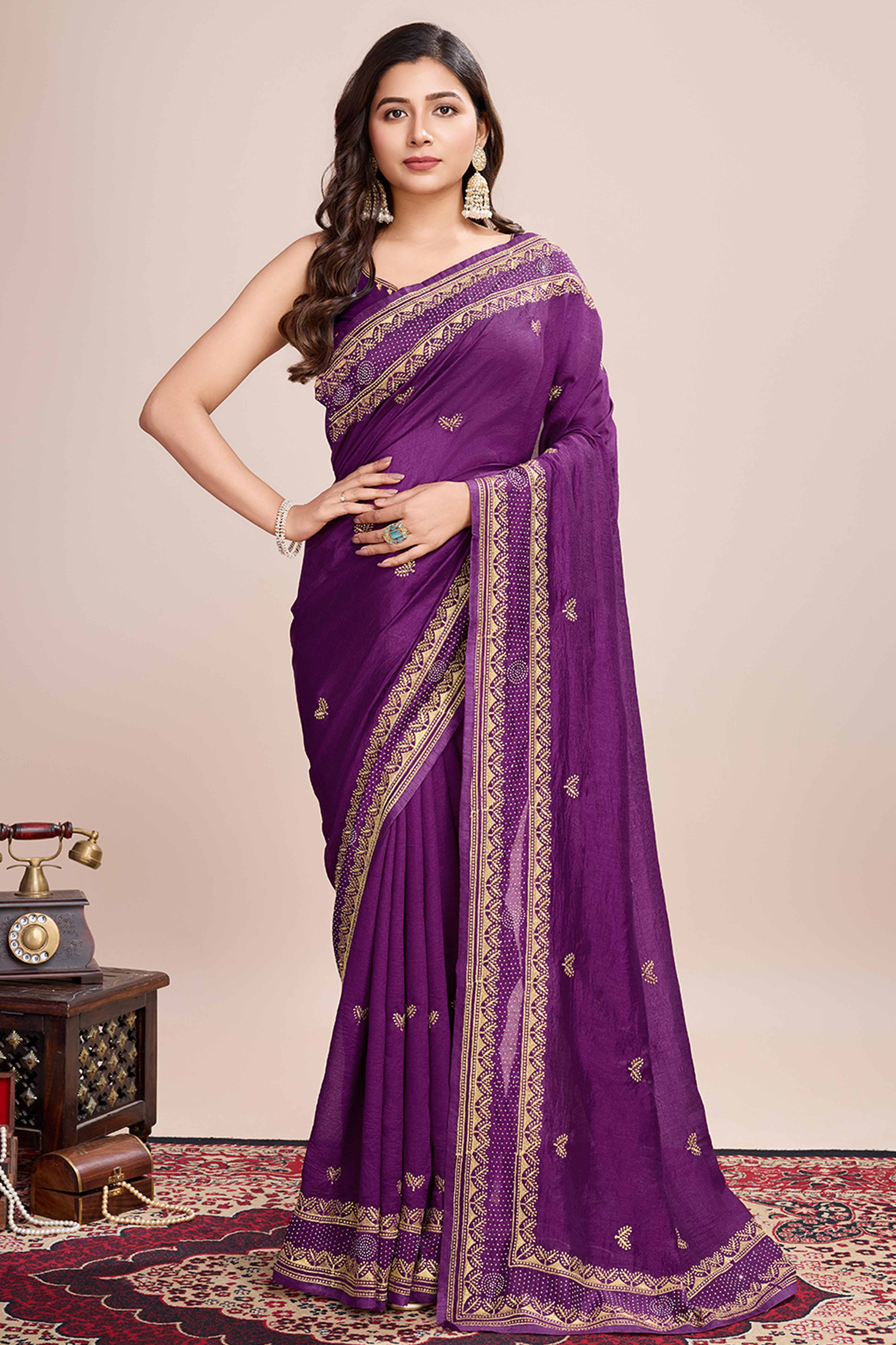 Peachmode Magenta Floral Embroidered Vichitra Silk Saree