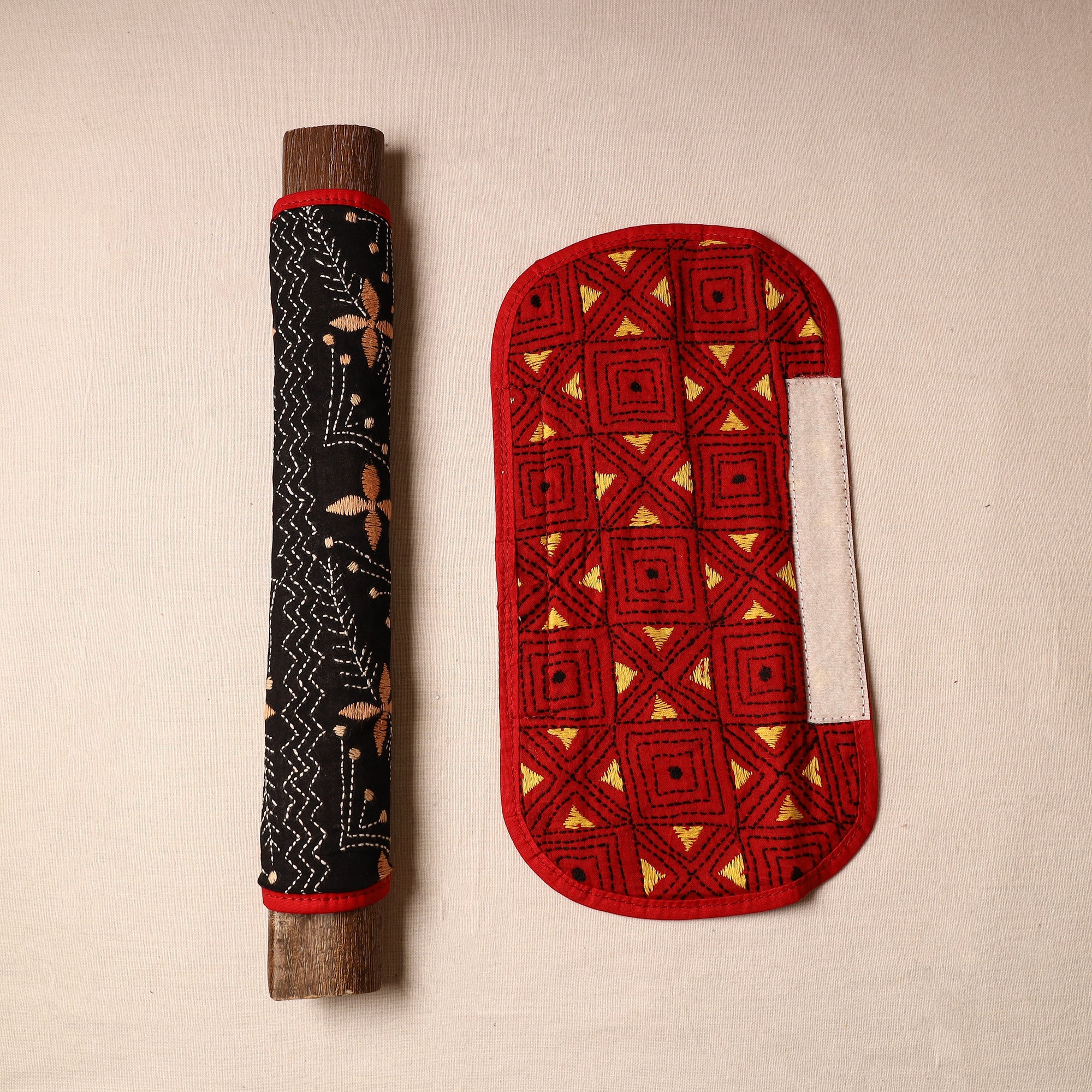ASALKAAR Black - Bengal Kantha Work Handmade Fridge Handle Cover (Set of 2) 43 - view 2