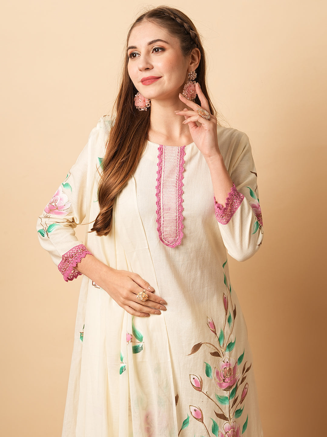 Fashor Floral Foil Hand Painted Straight Kurta with Pant & Pure Cotton Dupatta - Off White - view 2