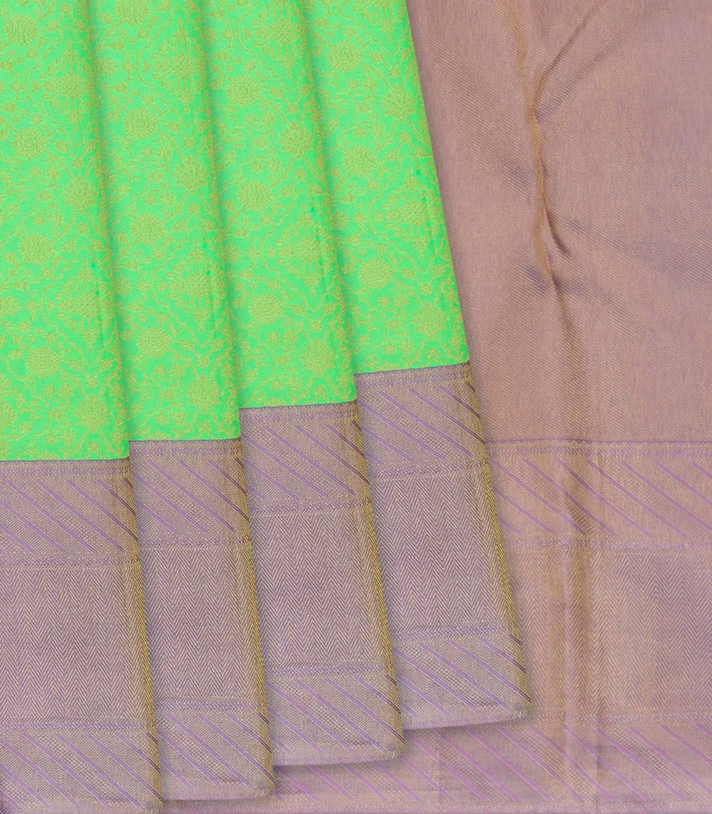RmKV Green Handloom Kanchipuram Silk Saree With Floral Vine Motifs-Green