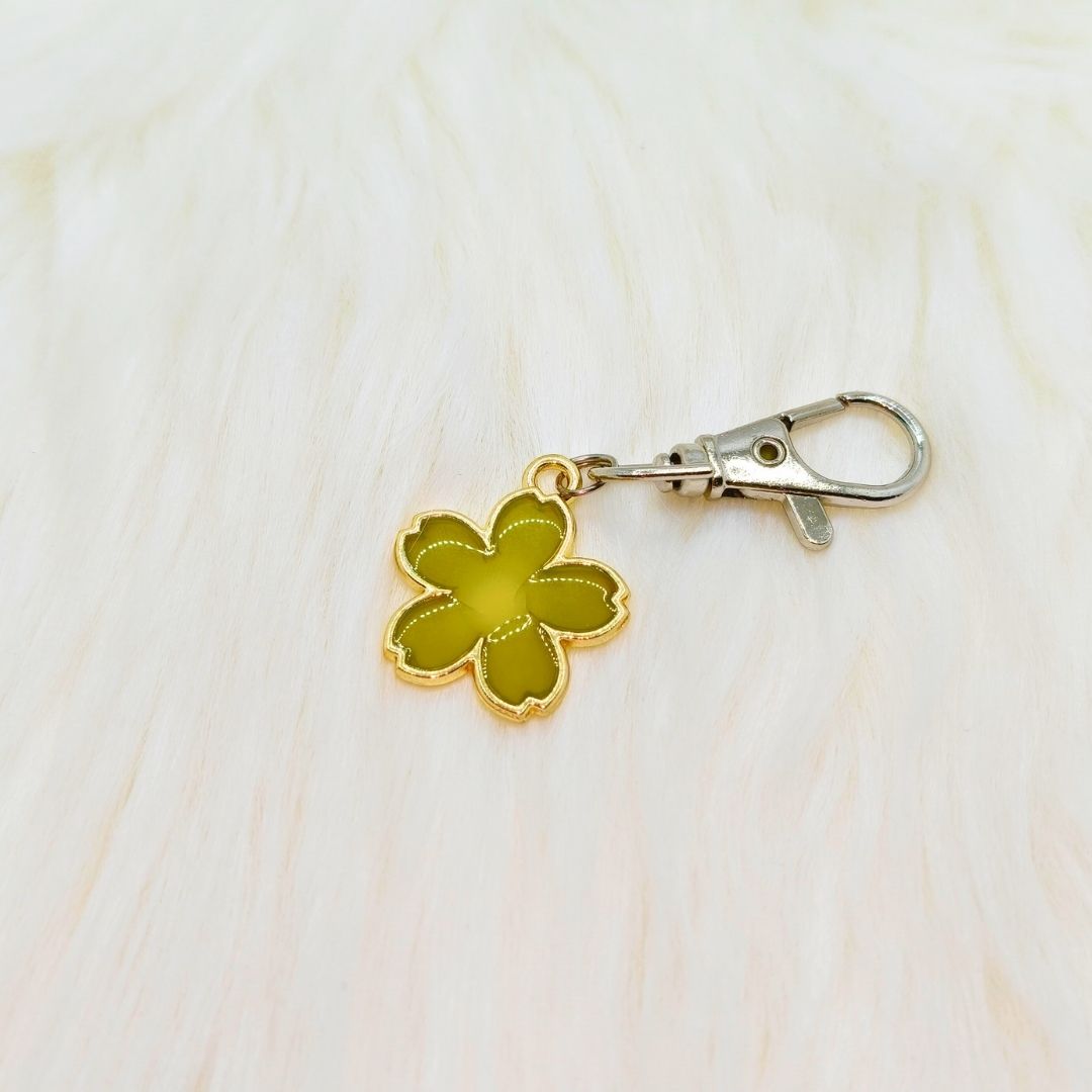 Casebasket Emerald Bloom Phone Charm - view 2