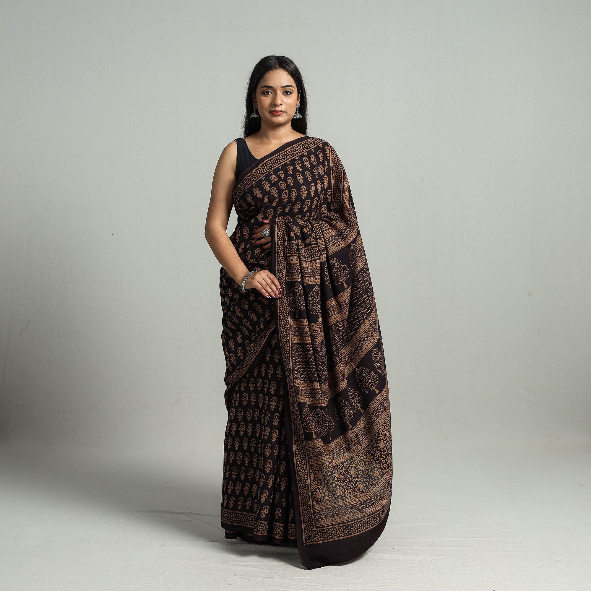 BAGH PRINTS BY MOHAMMED BILAL KHATRI Brown - Natural Dyed Bagh Print Cotton Saree with Blouse Piece 08