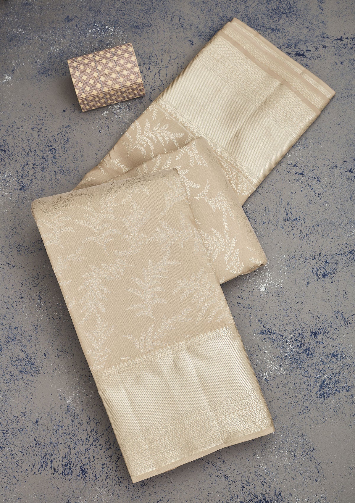Koskii Gold Zariwork Pure Silk Saree – Women's