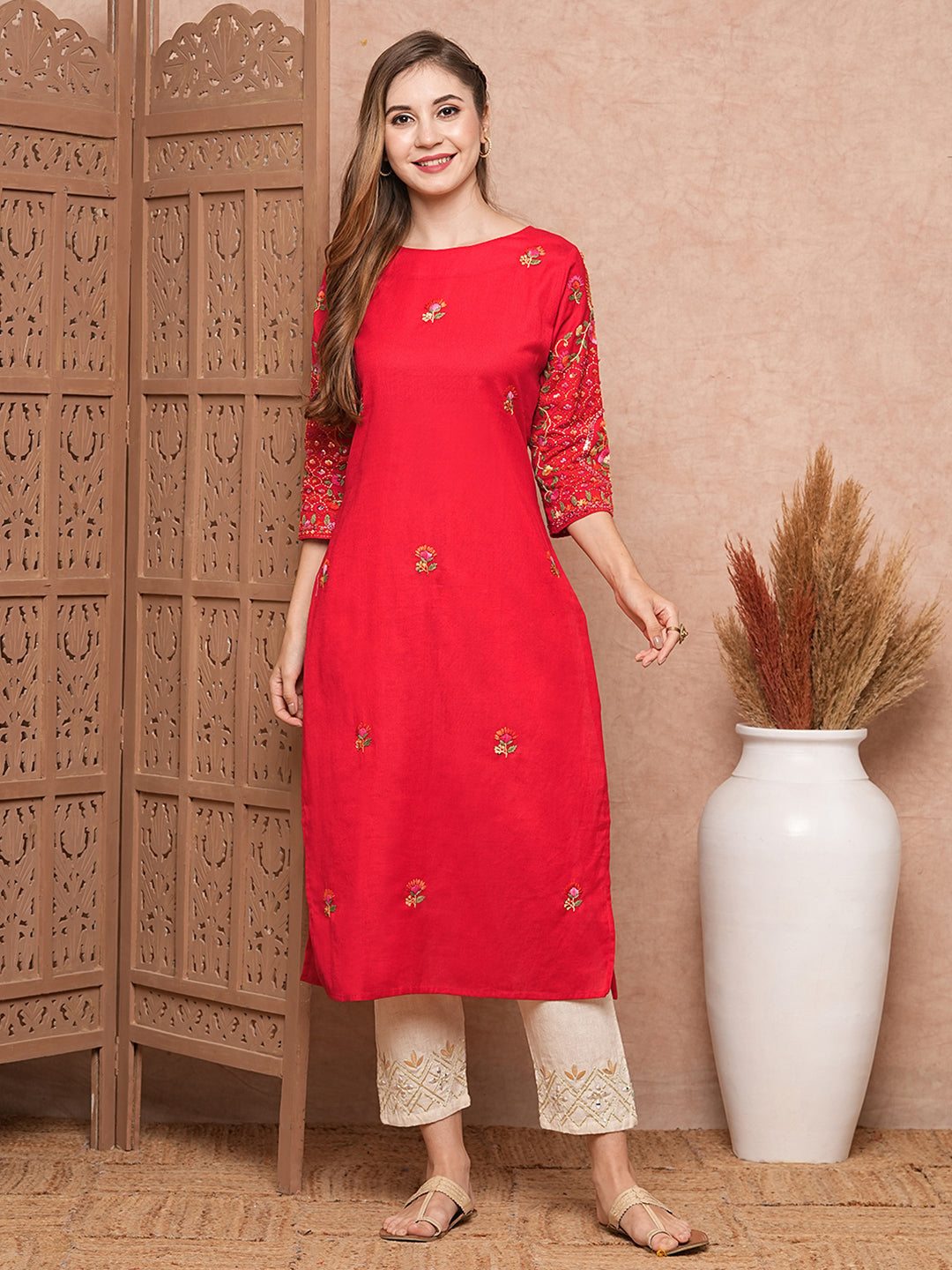 FASHOR Floral Hand Sequin Embroidered Straight Fit Kurta - Red - view 3
