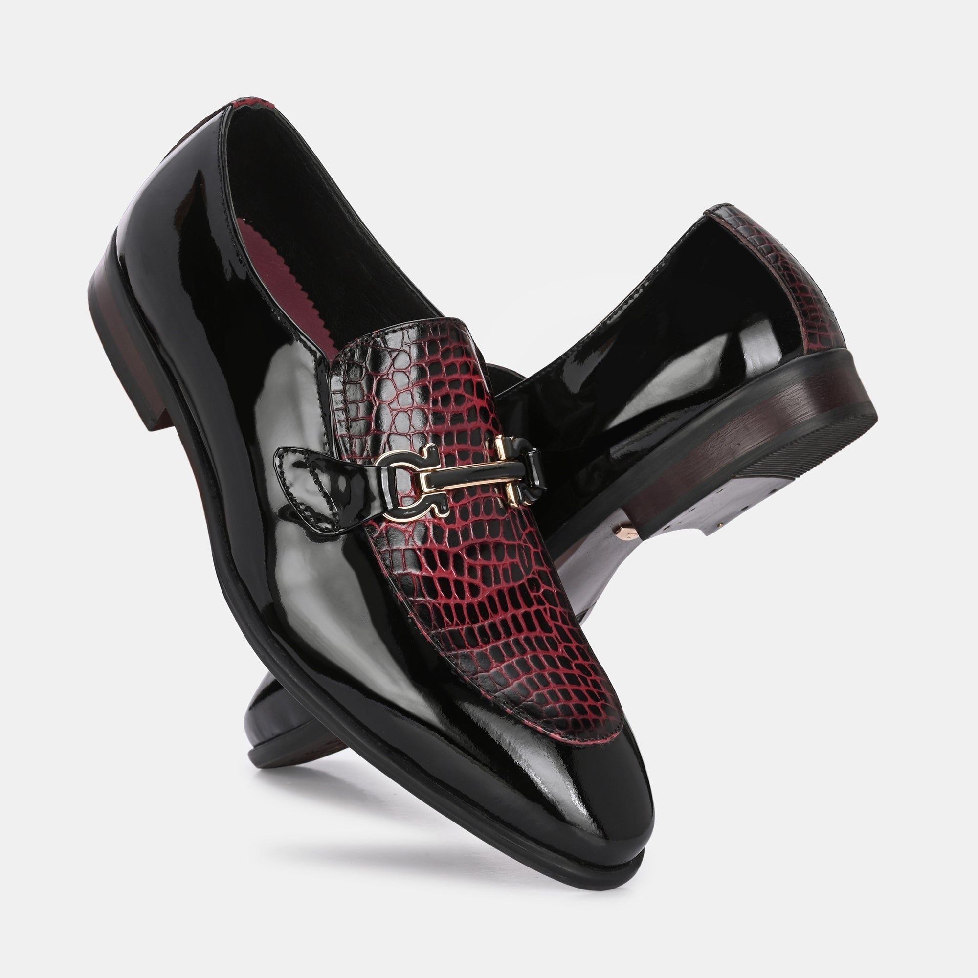Colour Blocked Buckled Mocassins by Lafattio – Black