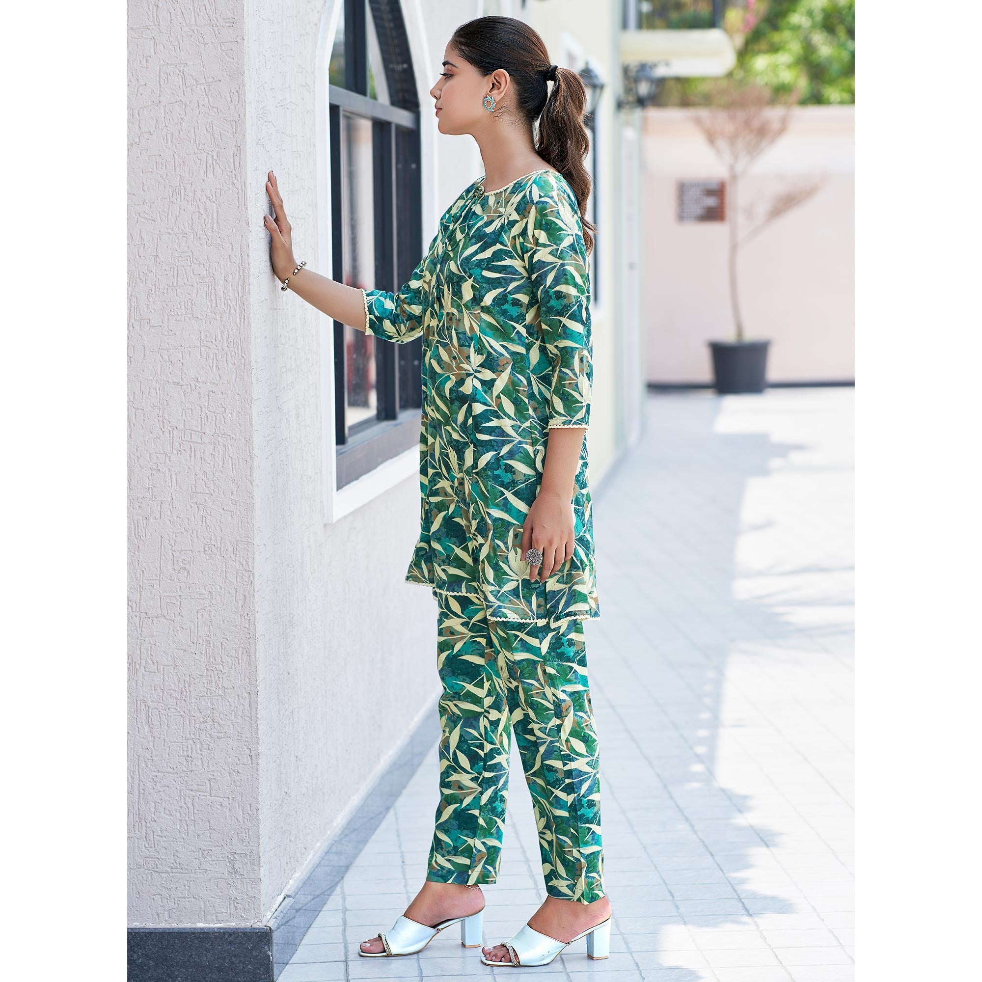 BlackTree green-floral-printed-rayon-co-ord-set-1 - view 4