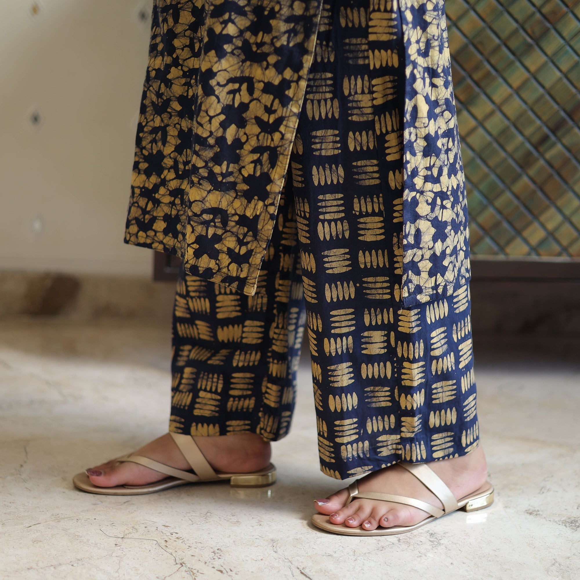 ITOKRI CASUALS Blue - Batik Print Cotton Kurta with Palazzo & Dupatta Suit Set 03 - view 5