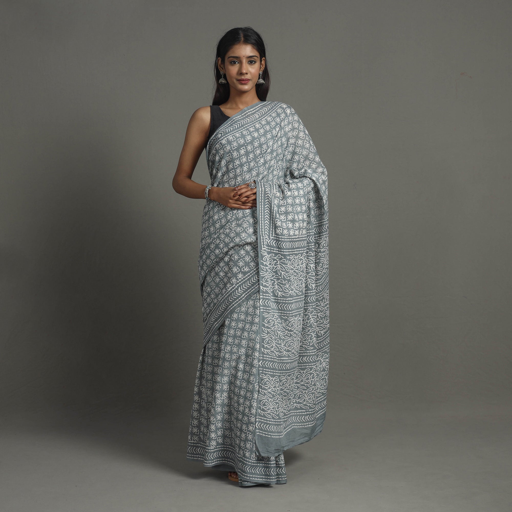 ITOKRI CRAFTS INITIATIVE Grey - Natural Dyed Cotton Bagru Print Saree 05
