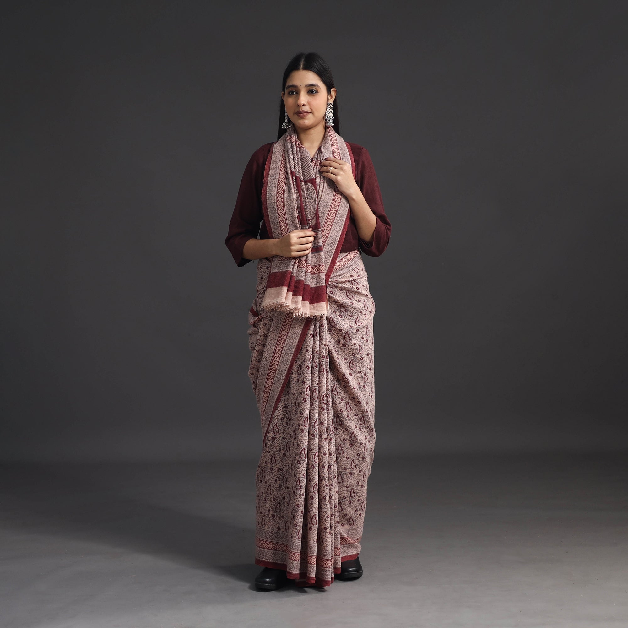 BAGH PRINTS BY UMAR FARUK KHATRI Brown - Handwoven Merino Wool Bagh Block Print Saree 01 - view 3