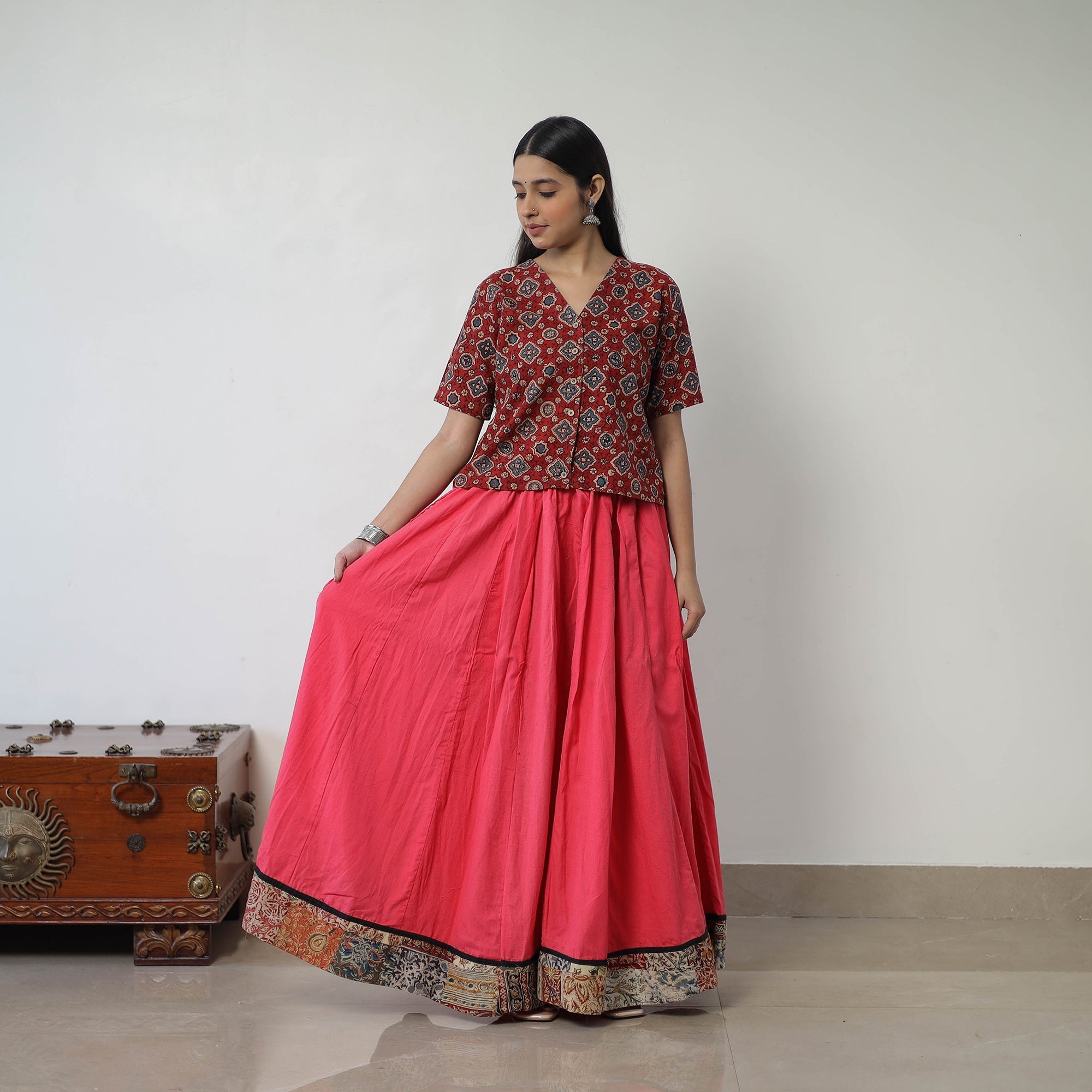 NOORI BAZAR 24 Kali Plain Cotton Skirt with Patchwork Border 07 - view 2