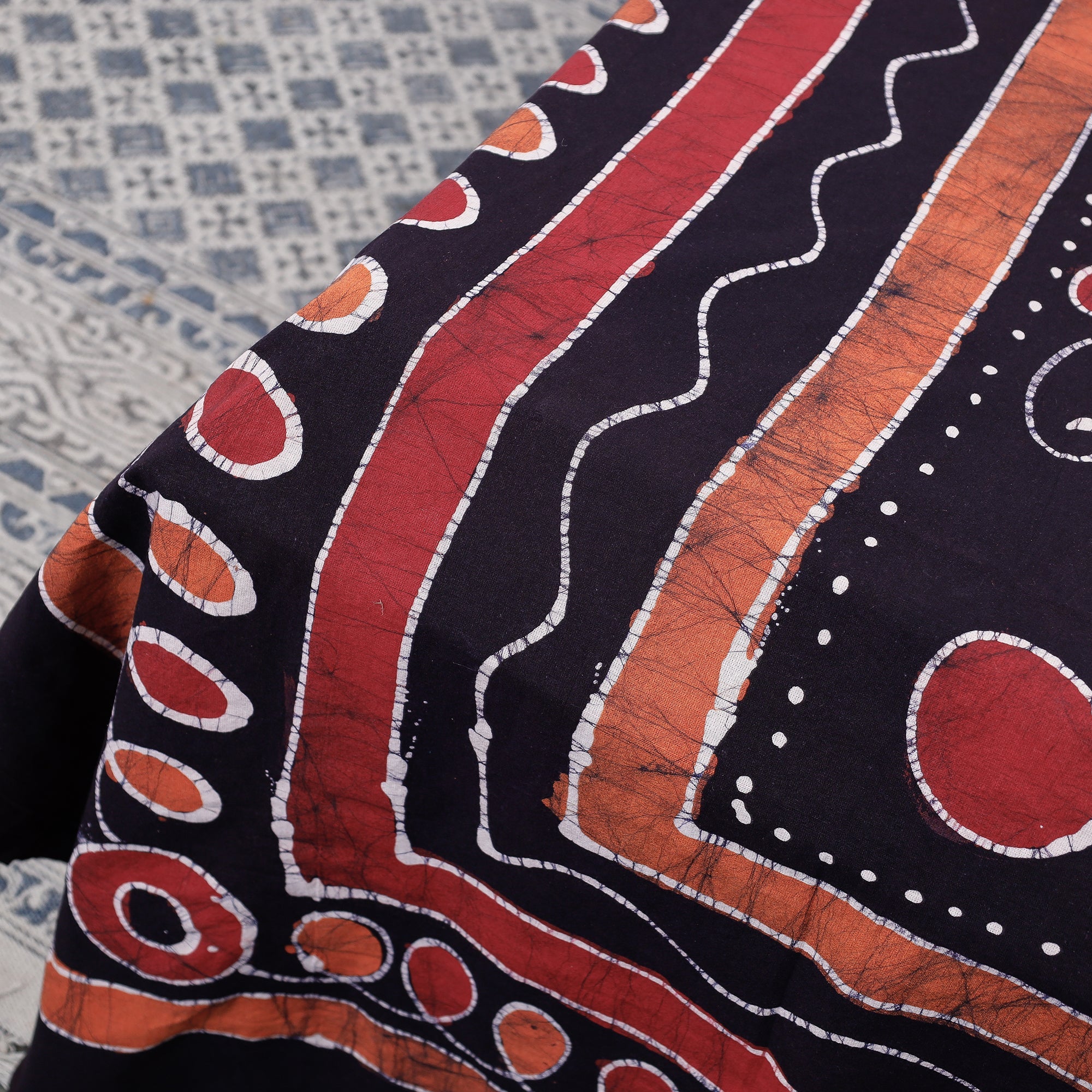 KACHCHH JI CHHAAP Black - Hand Batik Printed Cotton Double Bed Cover with Pillow Covers (104 x 90 in) - view 4