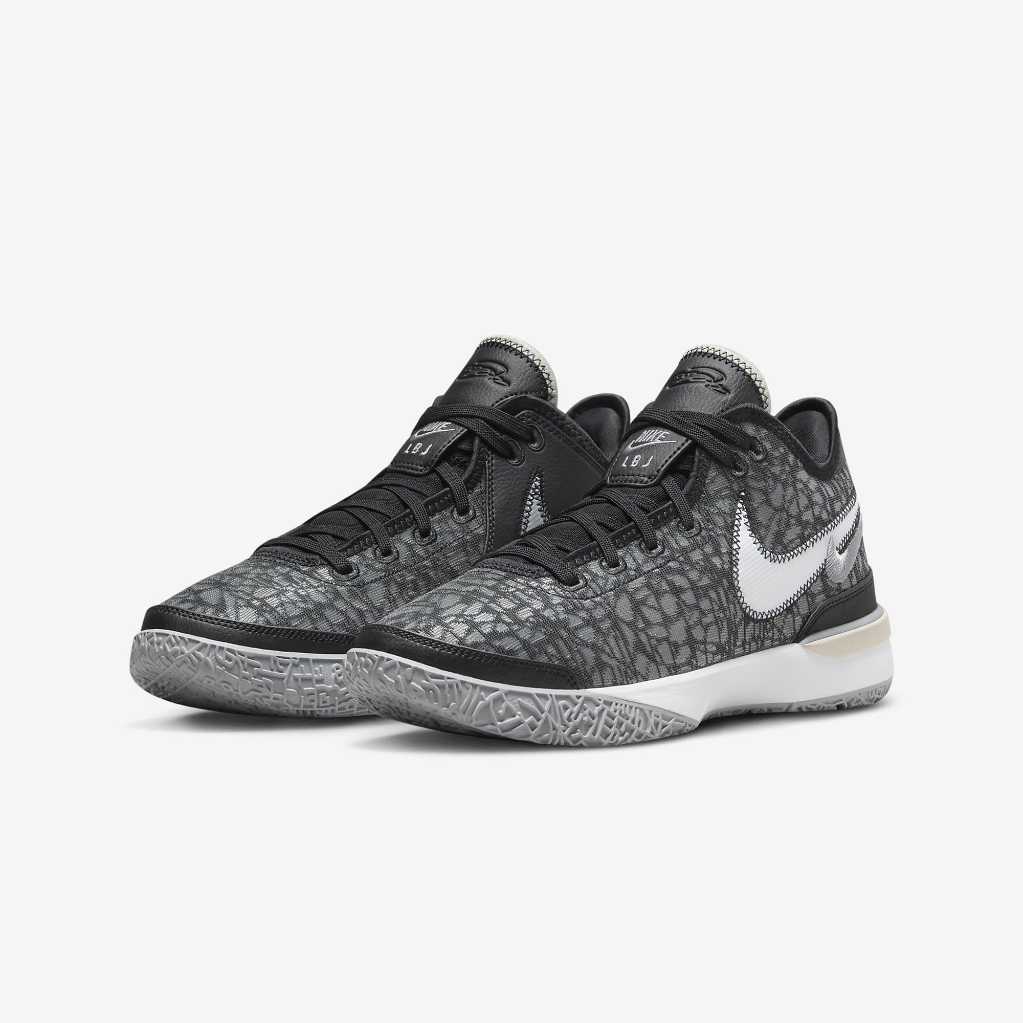 Nike | LEBRON NXXT GEN EP { BLACK/WOLF GREY-WHITE-LIGHT BONE