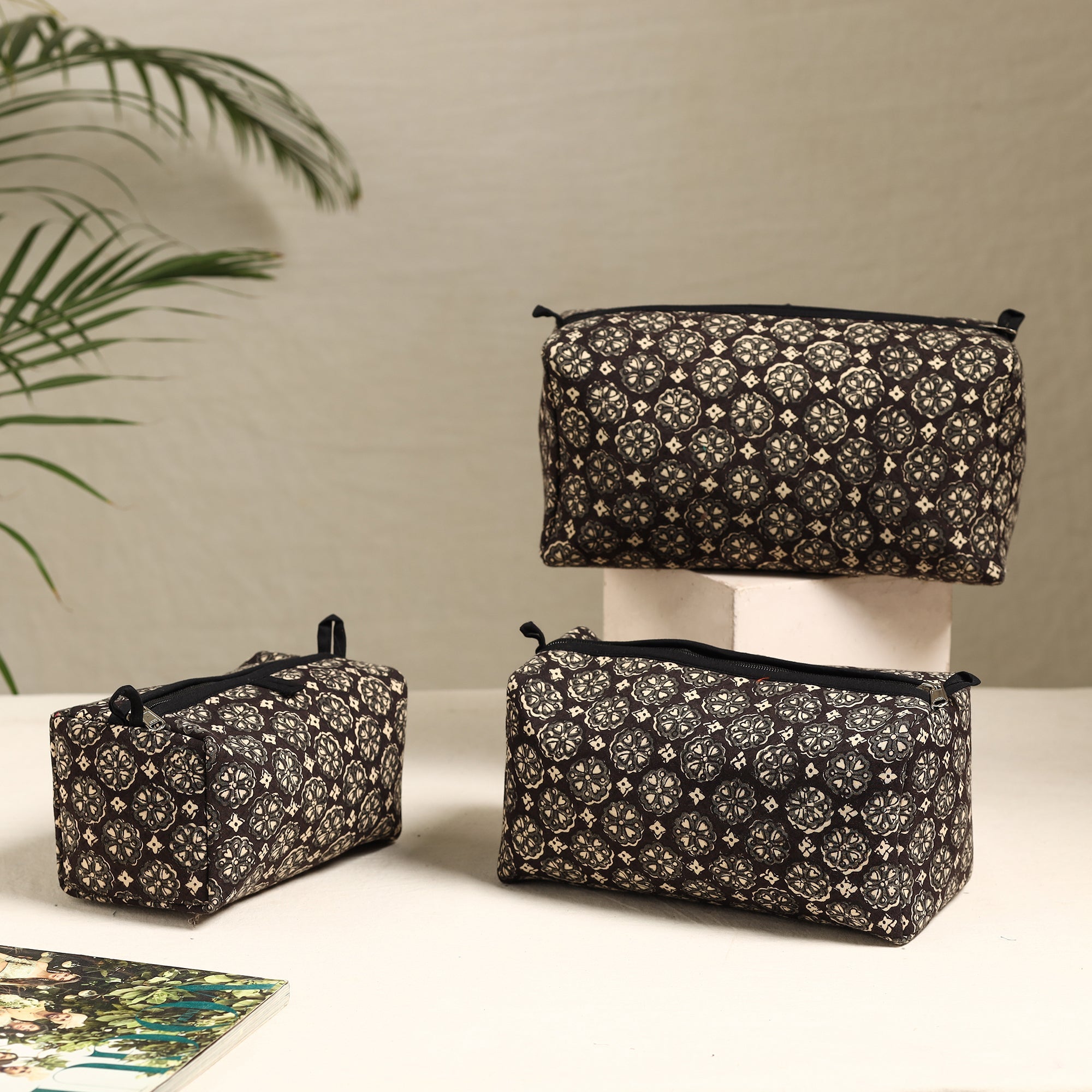 ITOKRI CRAFTS INITIATIVE Black - Handmade Cotton Toiletry Bags (Set of 3) 61