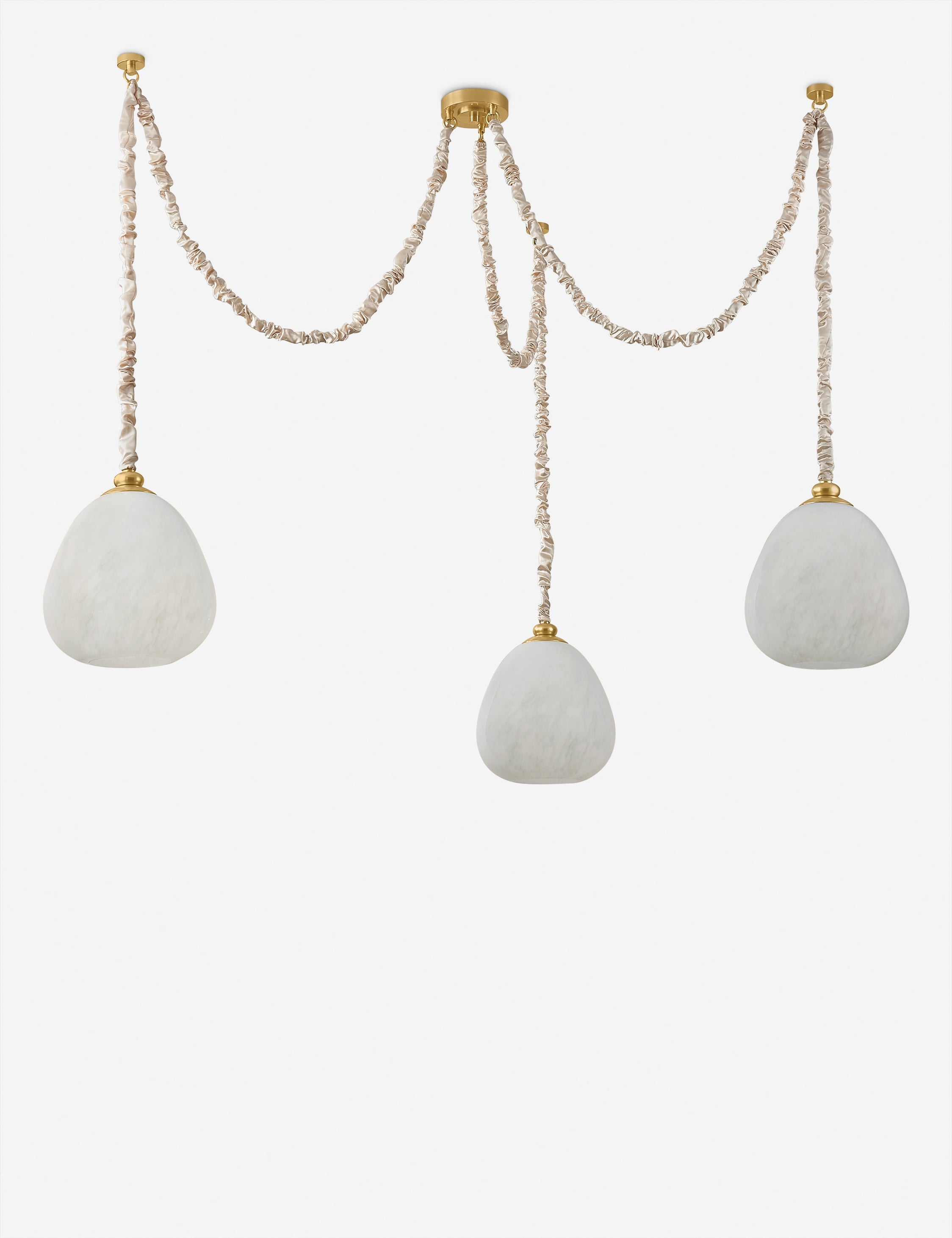 Lulu and Georgia Ariyah Chandelier – Ivory