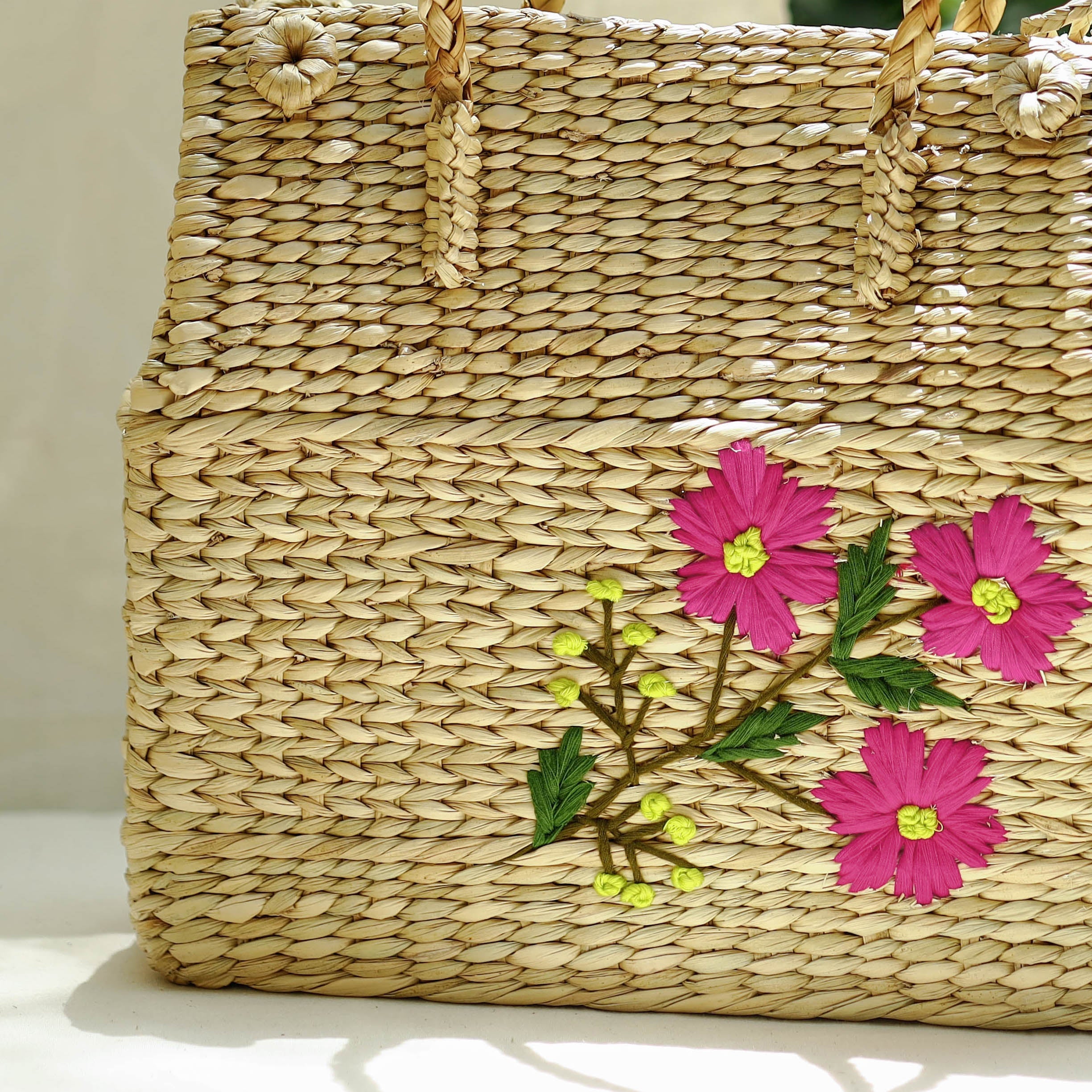 ITOKRI CRAFTS INITIATIVE Beige - Handcrafted Natural Water Reed Embroidered Shopping Bag - view 2