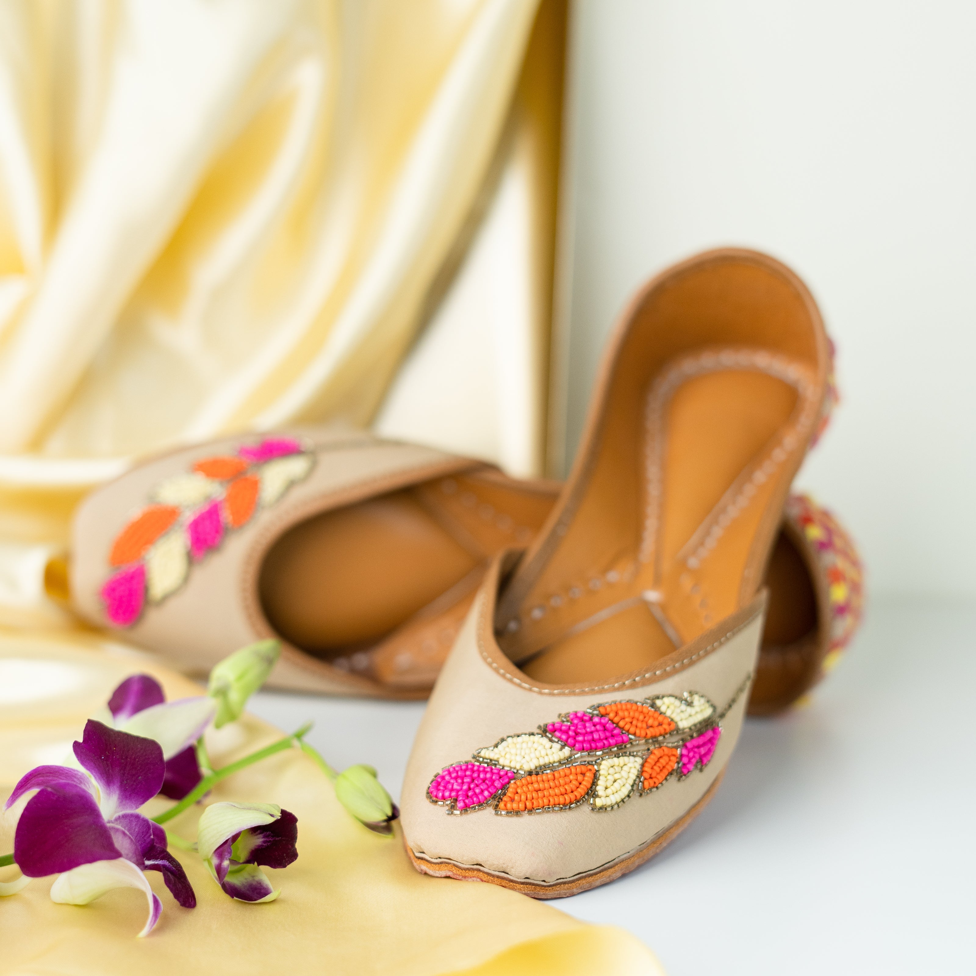BlackTree Beige Sequins and Beaded Leaf Jutti