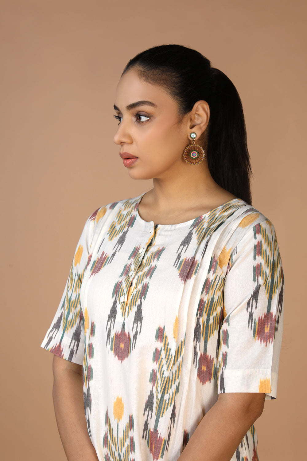 Kalanjali Ethnics Handwoven cotton Pochampally Ikat Kurta - view 2