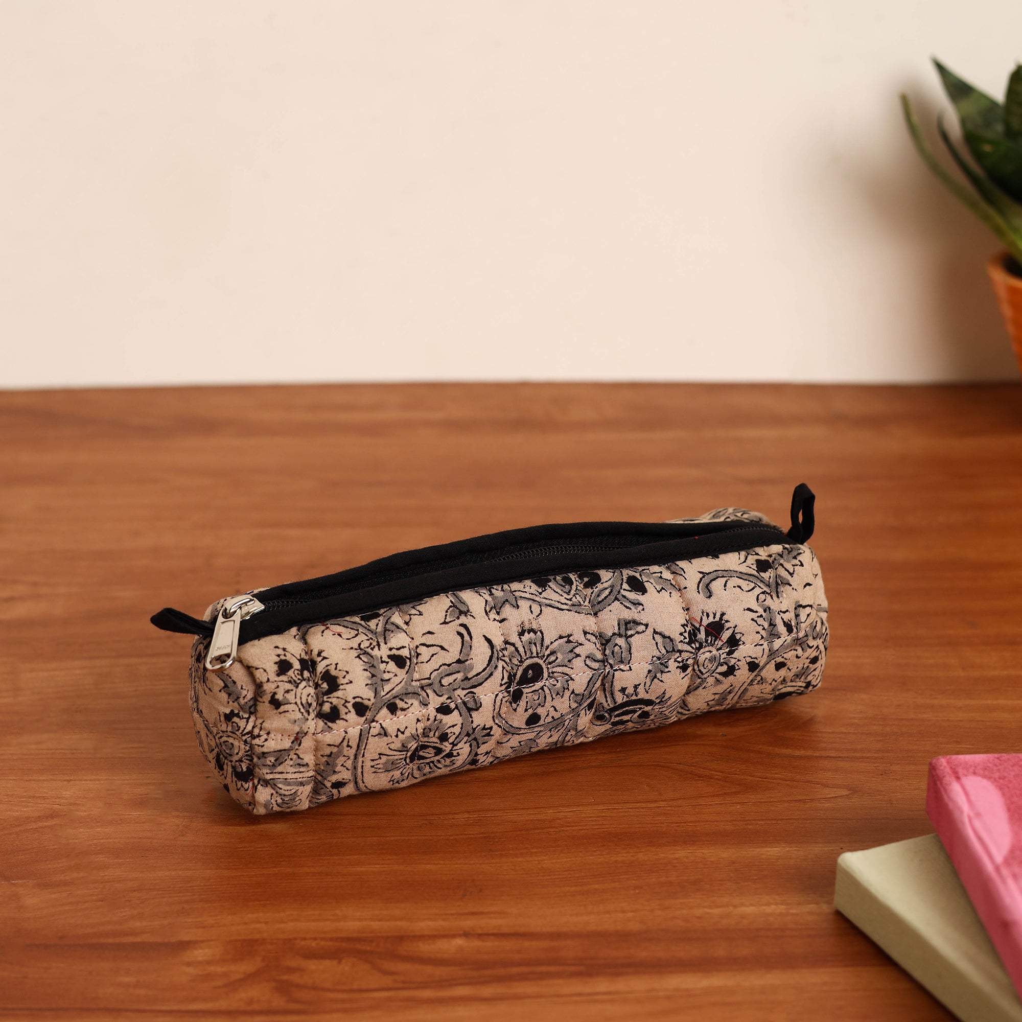 NOORI BAZAR Beige - Handmade Quilted Cotton Pencil Pouch 25