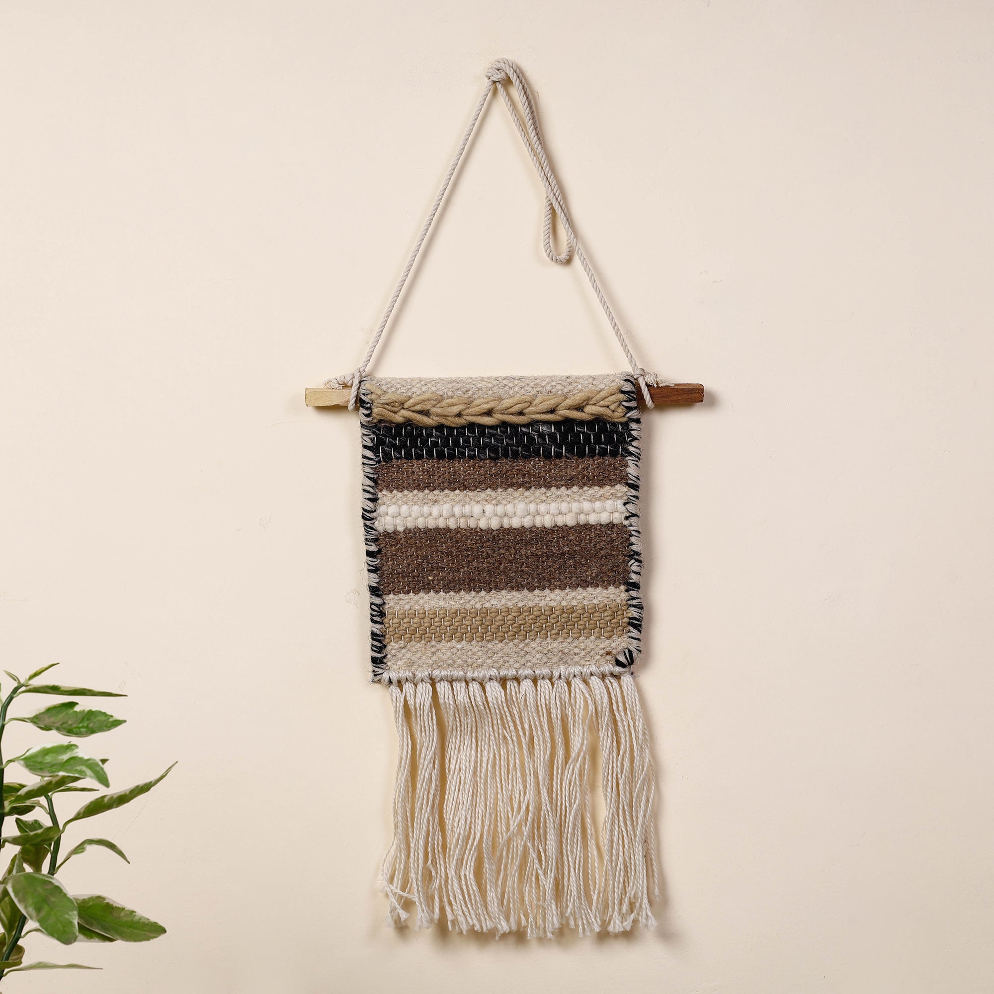 ITOKRI CRAFTS INITIATIVE Bhadohi Handwoven Wool Geometric Fringed Wall Hanging