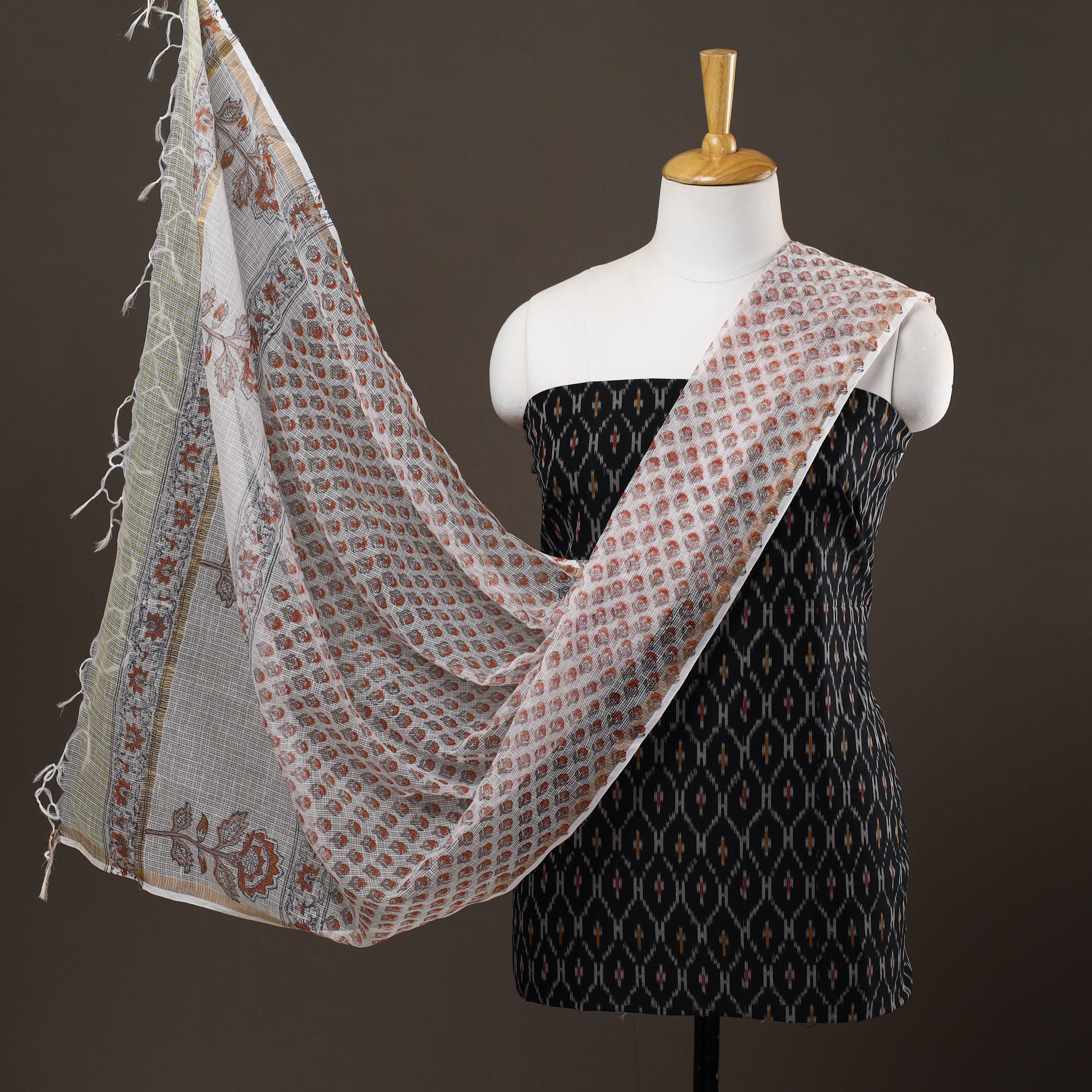 NOORI BAZAR Black - 2pc Mercerised Cotton Ikat Kurta with Sanganeri Dupatta 10