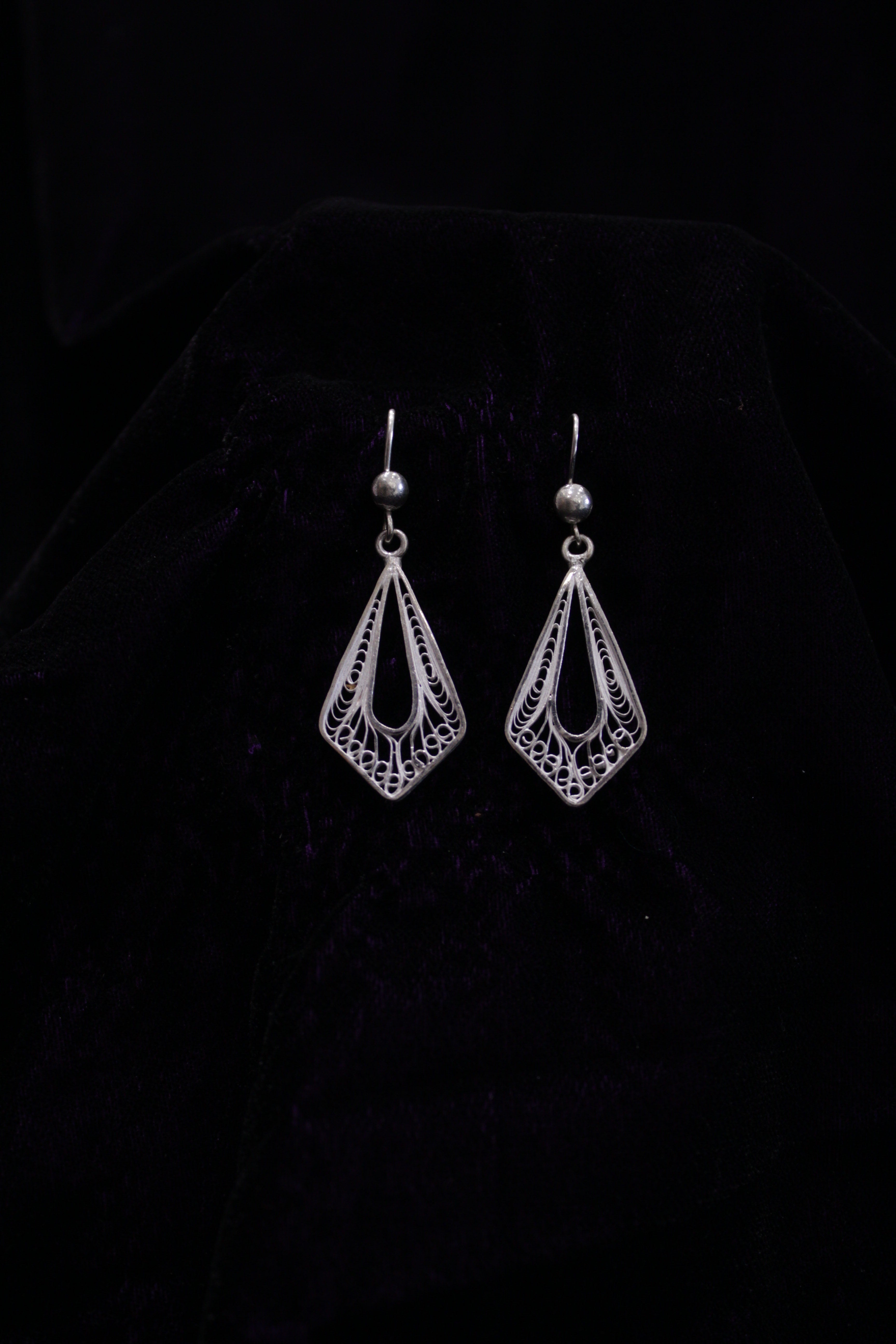 Indianvillez Diamond Silver Bead Filigree Earring Stud