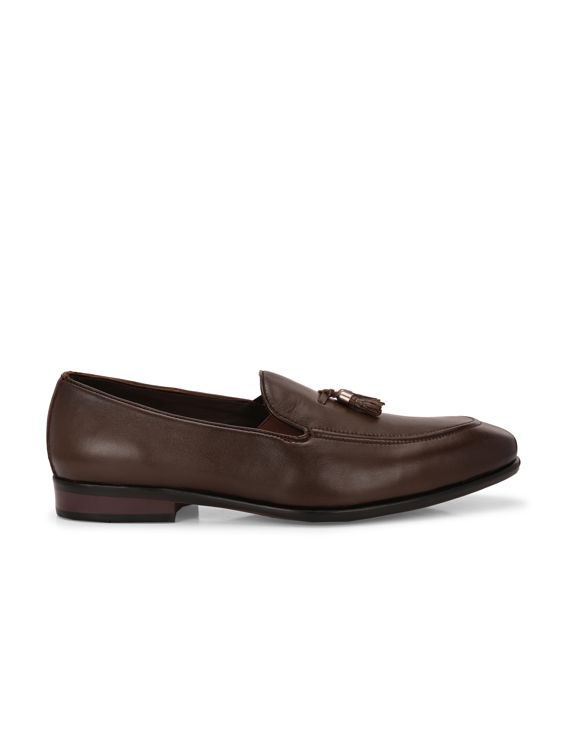Rover Tassel Loafers by Aspeerio