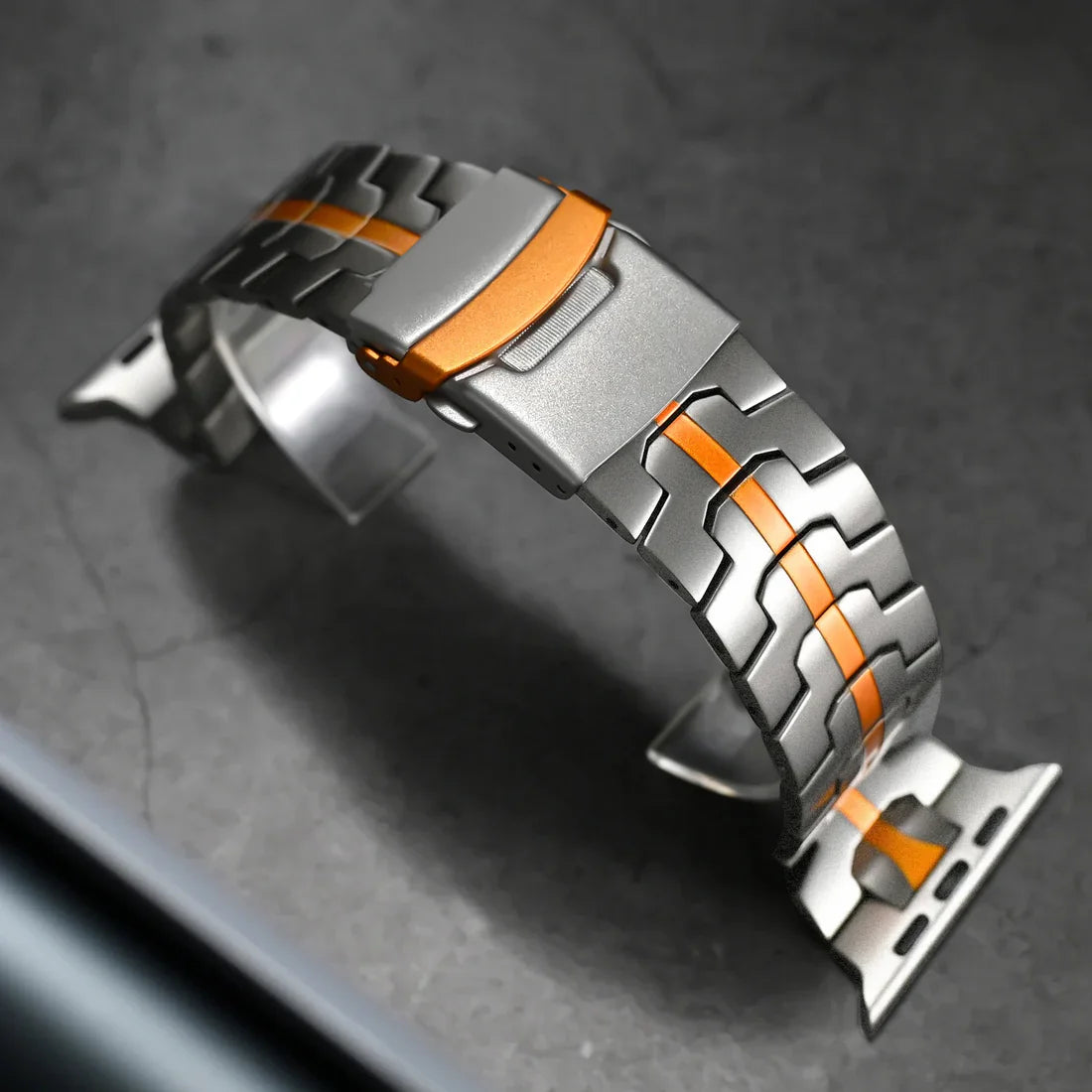 Million Cases Luxury Interwoven Metal Strap for Apple Watch - view 9