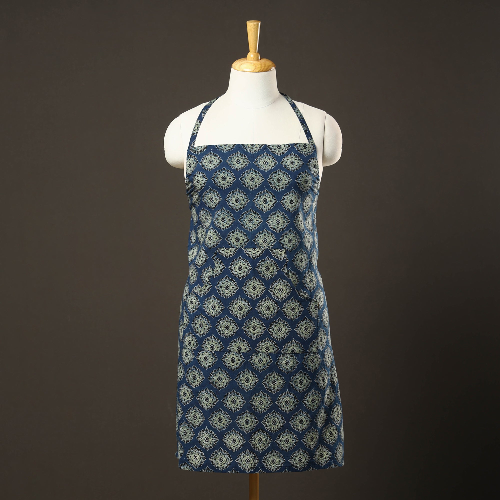 ITOKRI CRAFTS INITIATIVE Ajrakh Block Printed Cotton Apron with Pocket 32