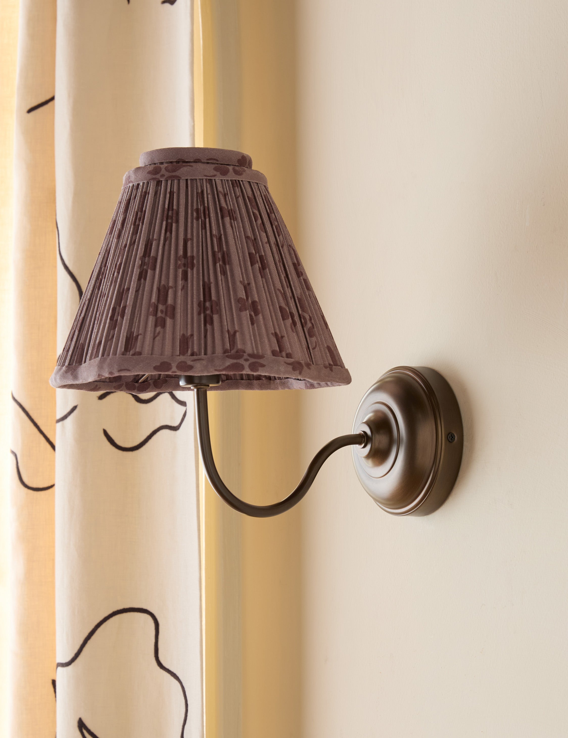 Lulu and Georgia Sconce light - view 4