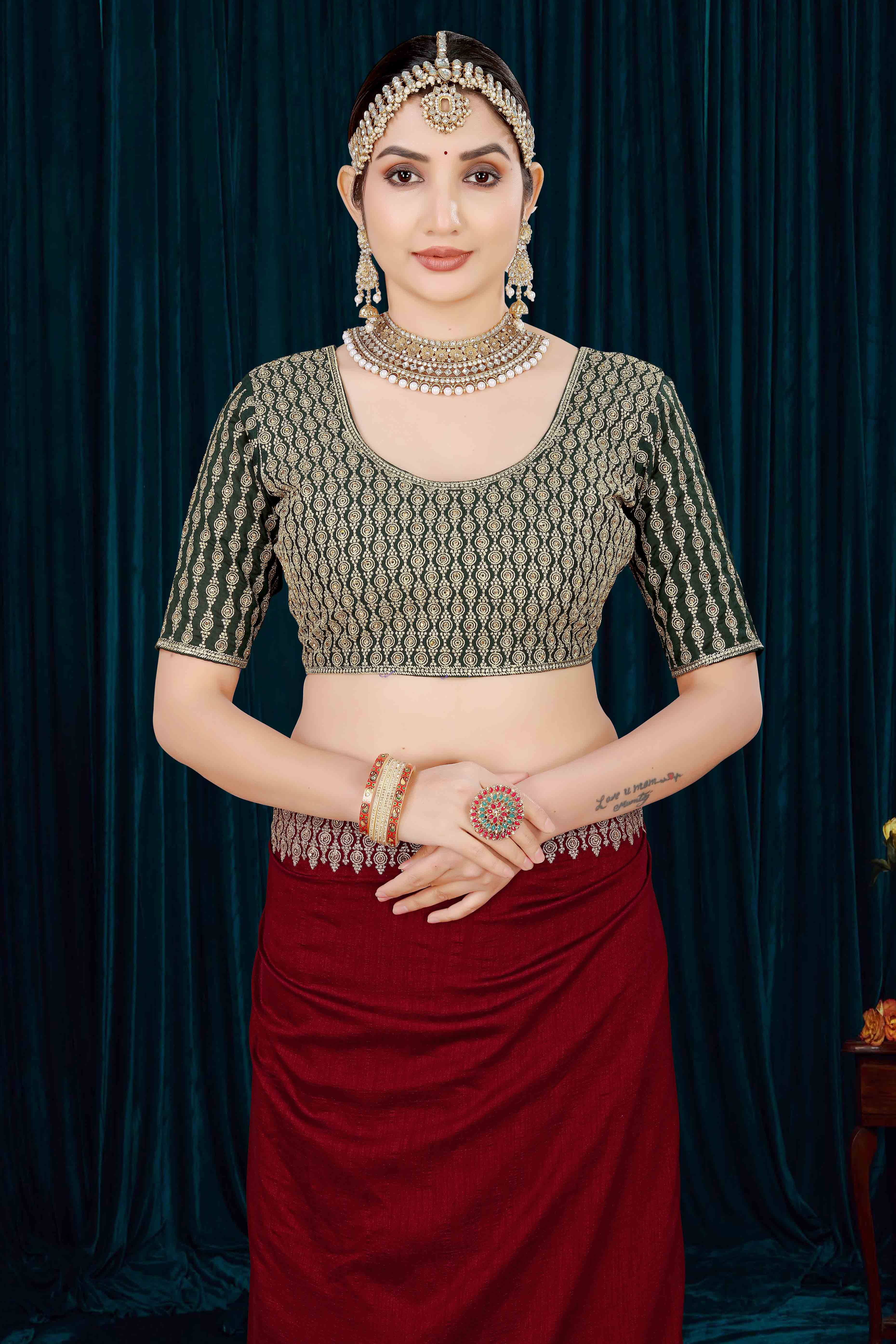 Peachmode Maroon Solid With Zari Embroidered Vichitra Silk Saree - view 7