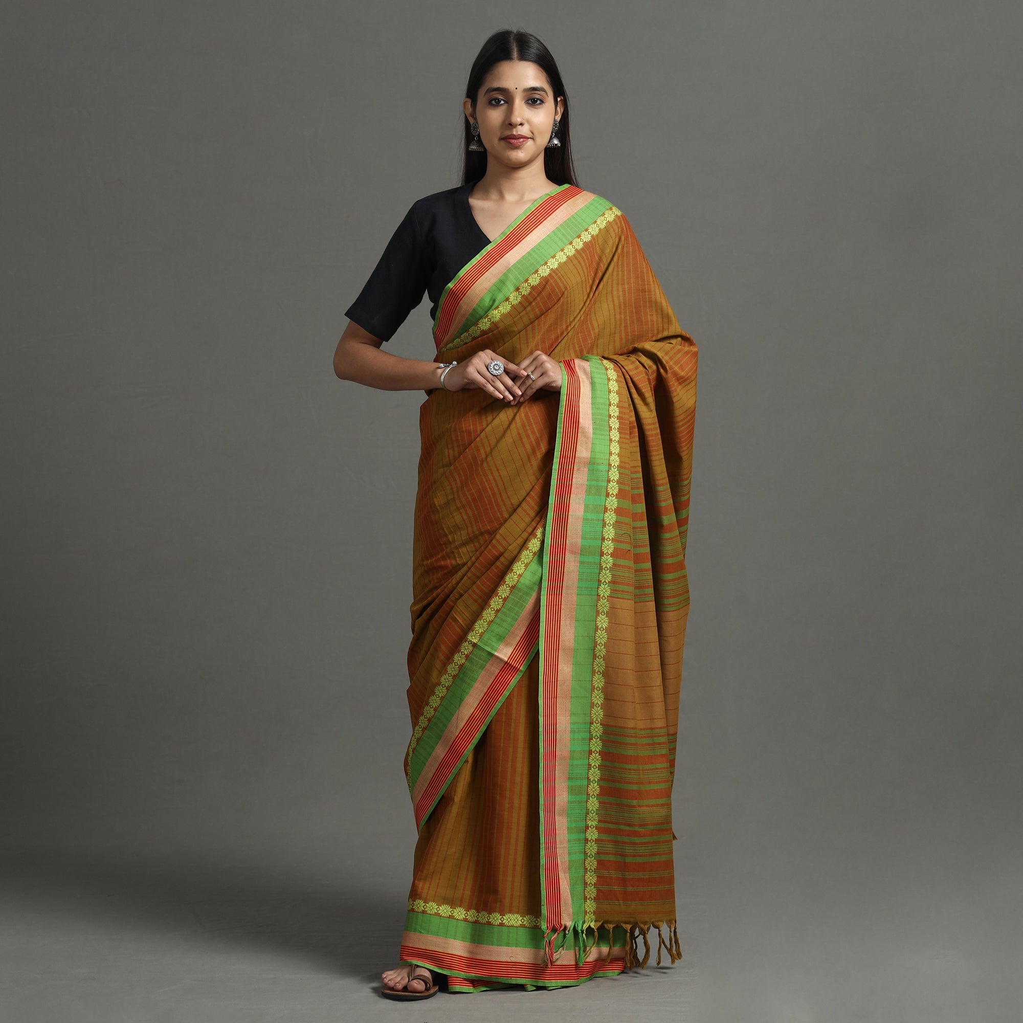 SASHA Brown - Begampuri Handloom Cotton Saree