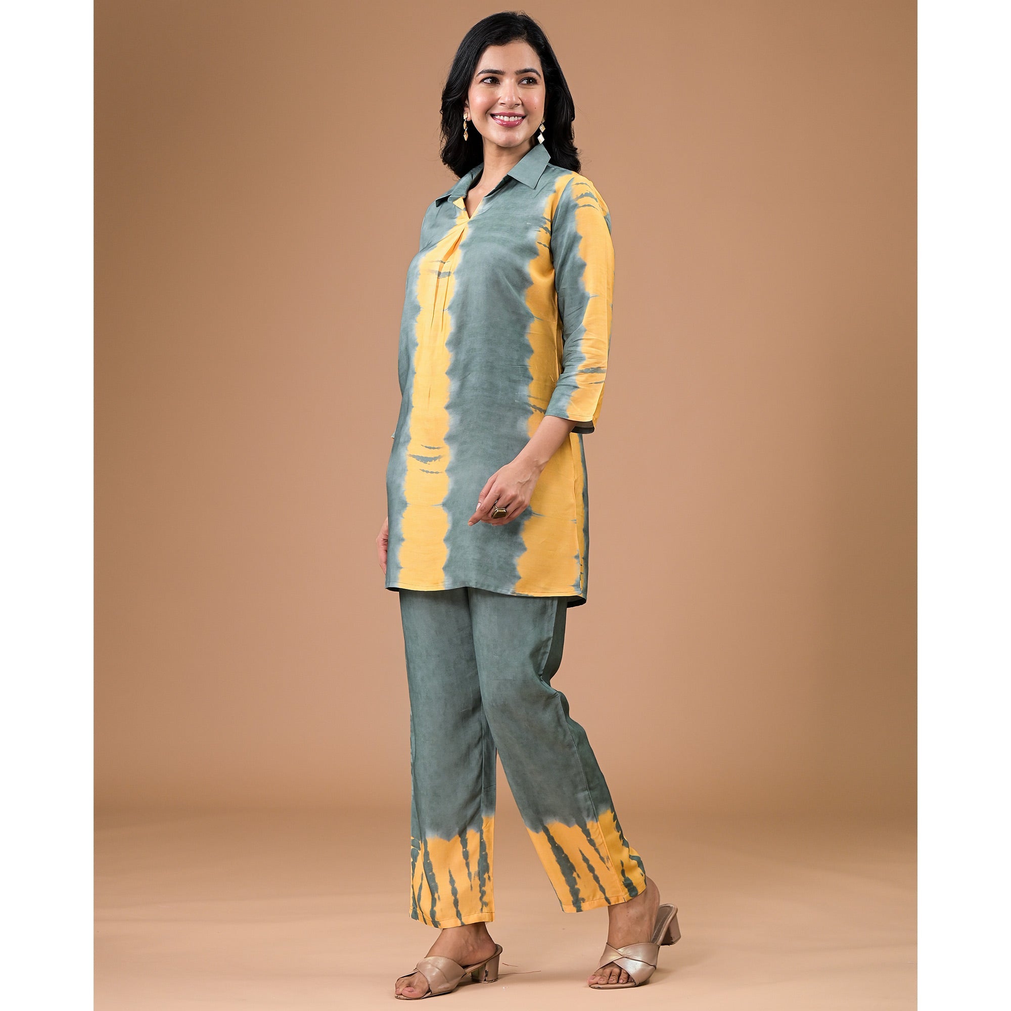 Peachmode Bottle Green Tie Dye Printed Muslin Co-Ord Set - view 4