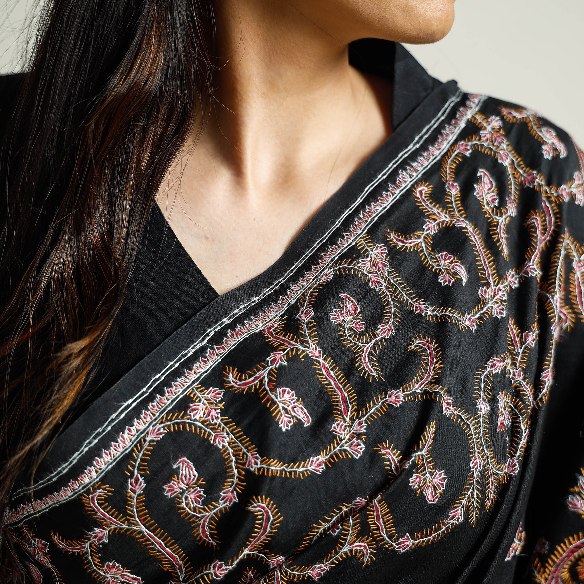 ITOKRI CRAFTS INITIATIVE Black - Kashidakari Hand Embroidery Chanderi Silk Saree with Zari Border - view 5
