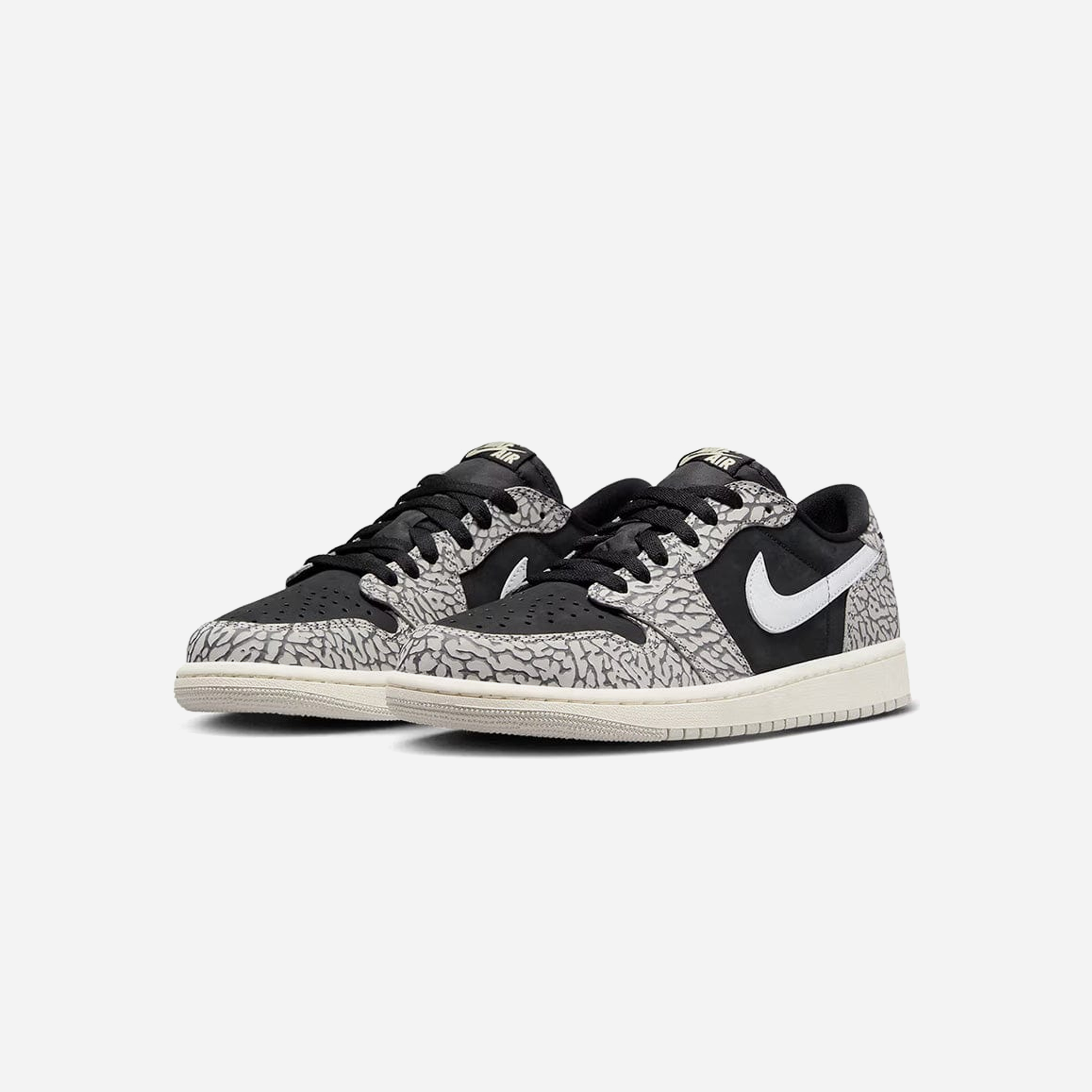 Nike Air Jordan 1 Retro Low OG Black Cement - view 2