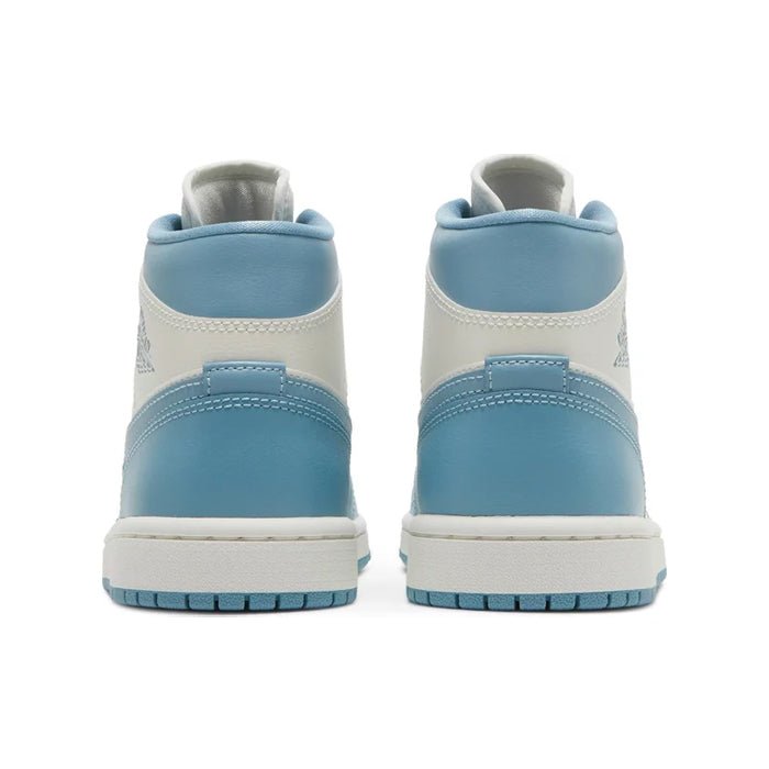 HYPE ELIXIR Wmns Air Jordan 1 Mid University Blue - view 2