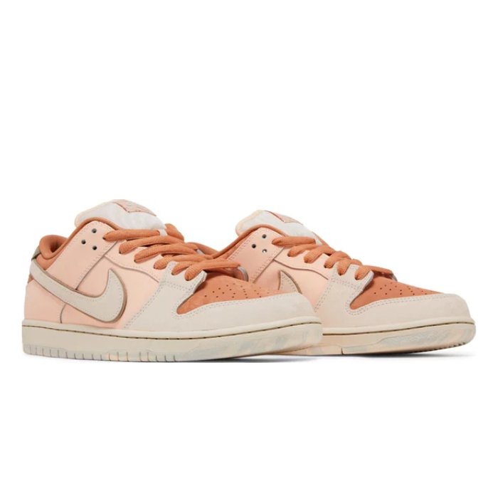 HYPE ELIXIR SB Dunk Low Trocadéro Gardens - view 2