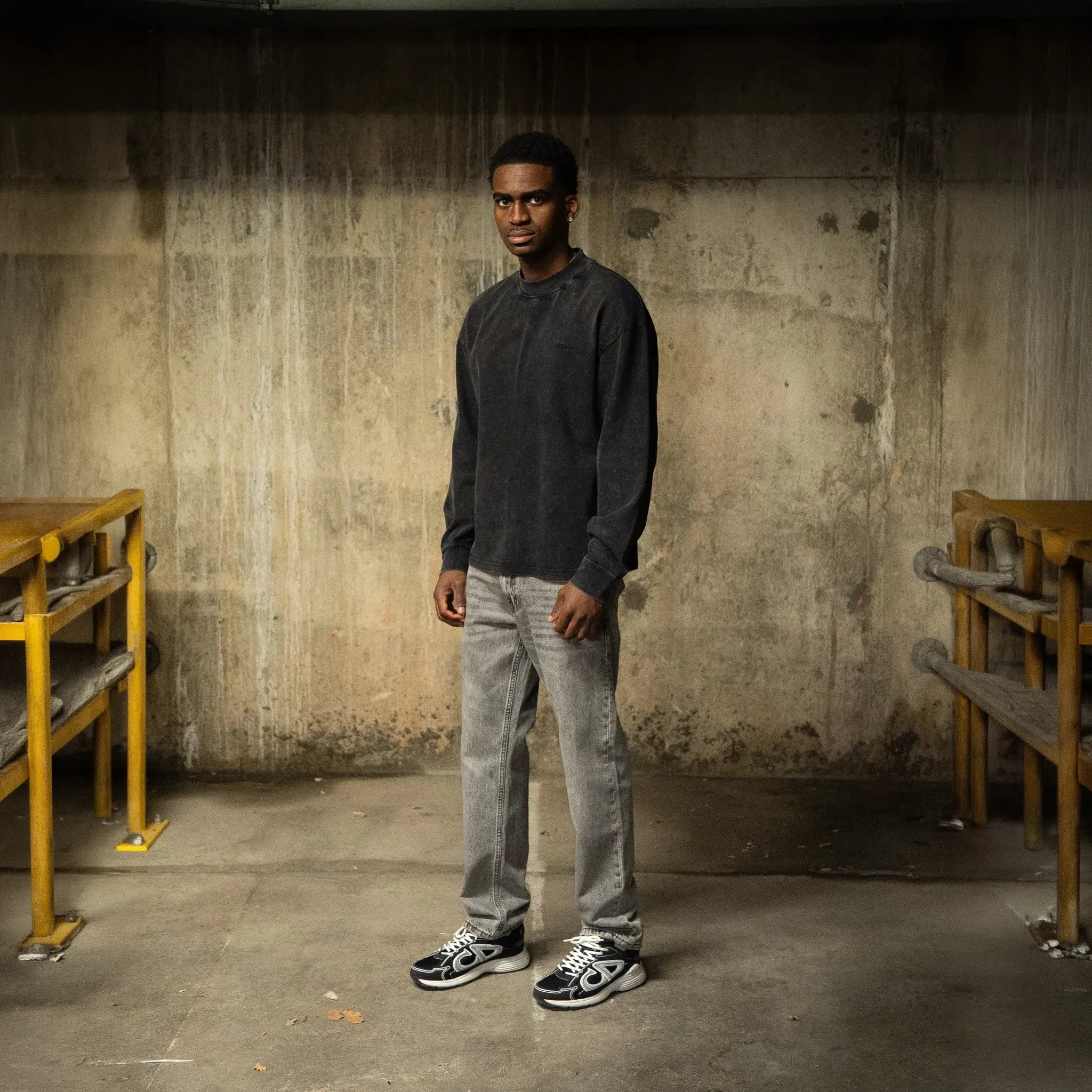 SIARR L/S Washed Black T-Shirt - view 3