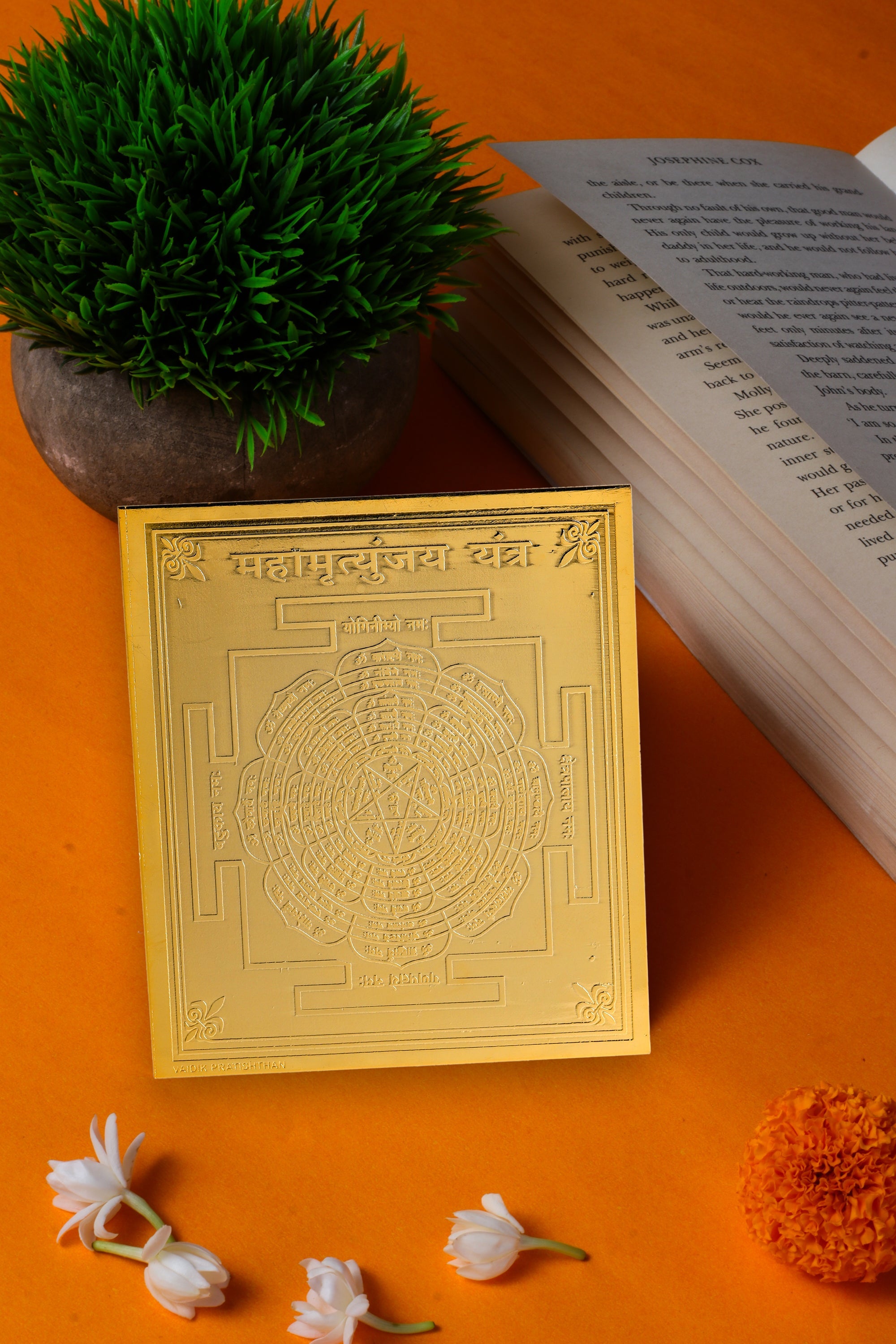 Mahamrityunjay yantra tamrapatra – Studio Vaidik Mahamrityunjay Yantra (Tamrapatra, gold plated)