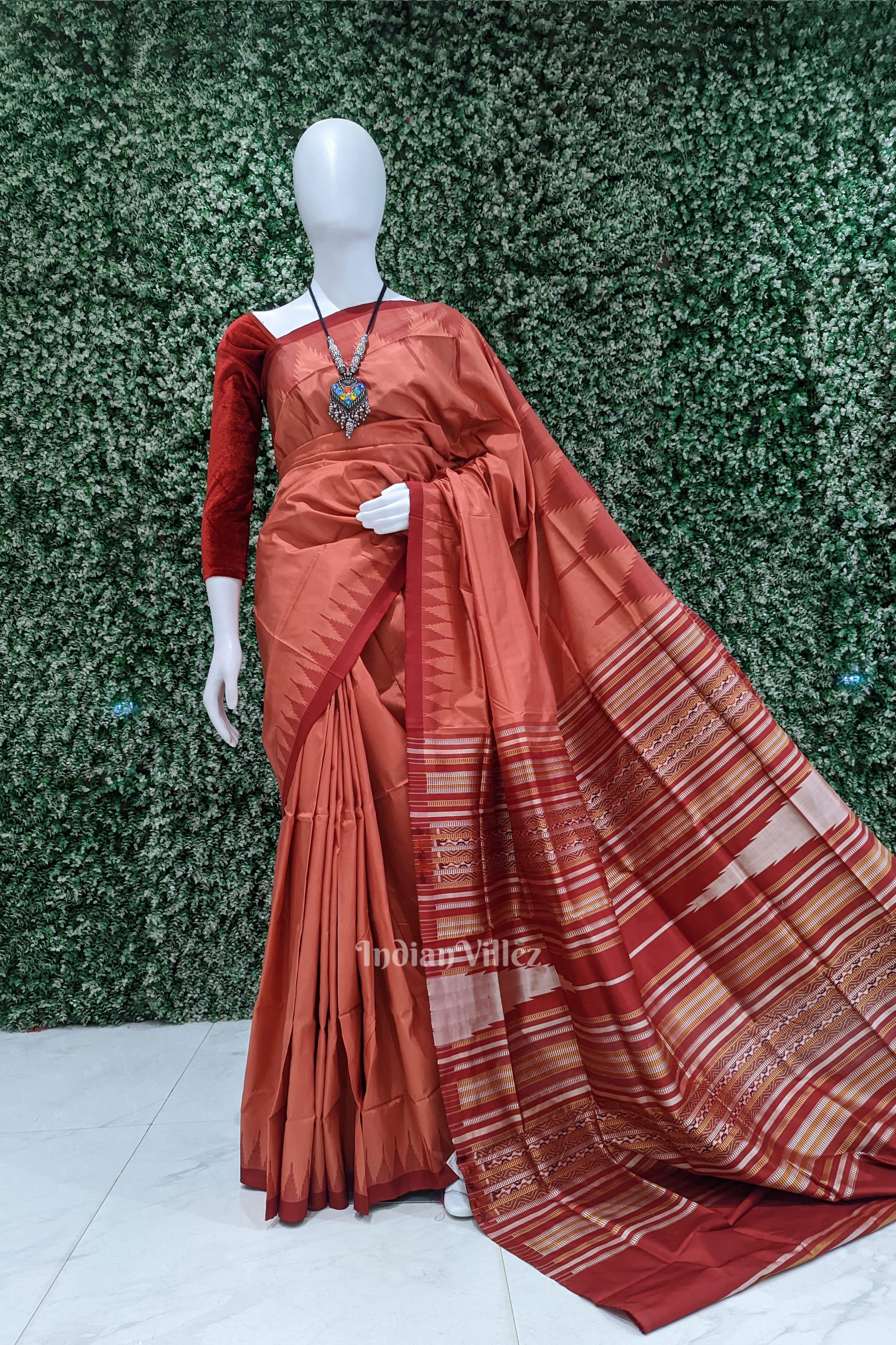 IndianVillèz Peach Red Phoda Kumbha Sambalpuri Ikat Silk Saree