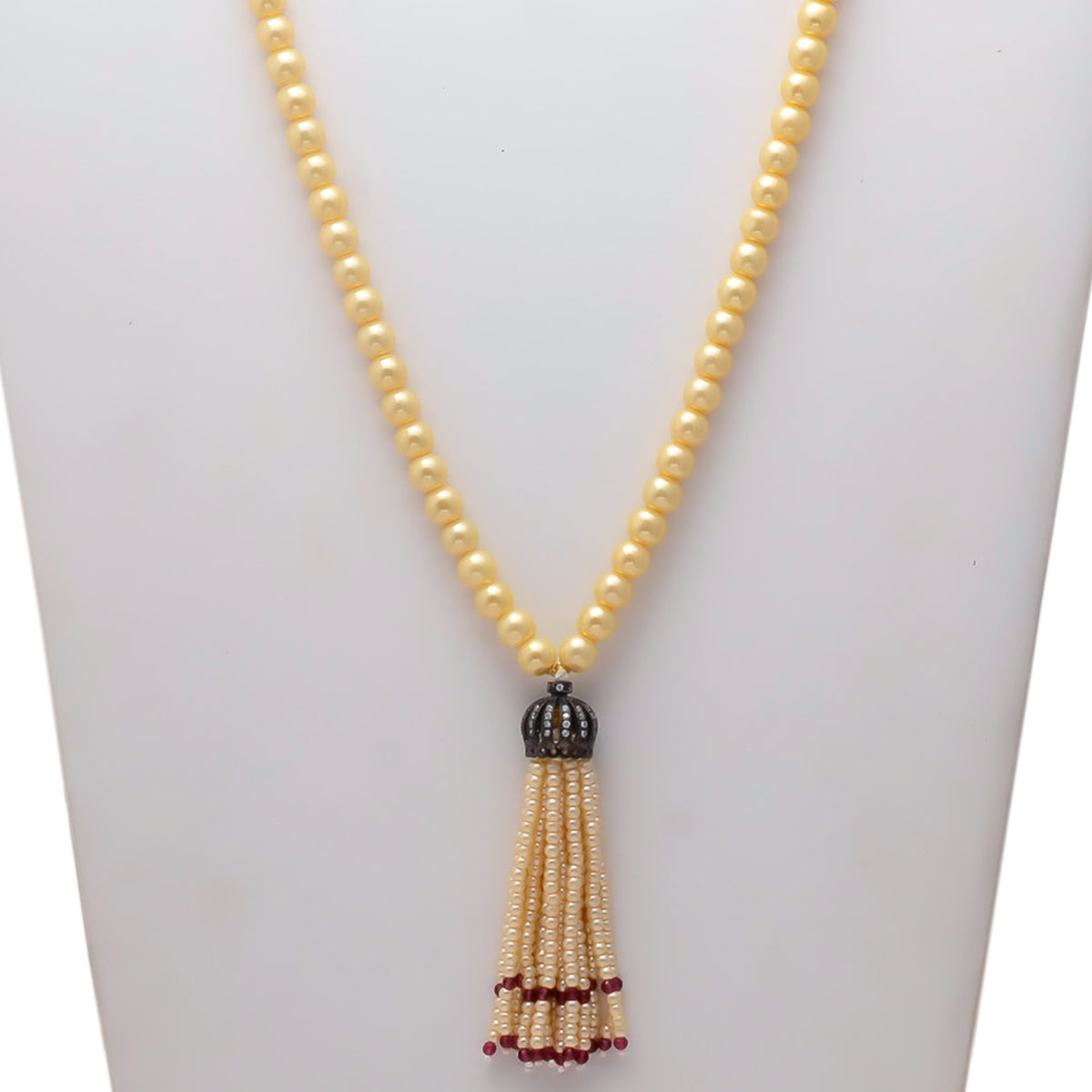 Peachmode Cream Pearl Mala With Red Hangings - view 2