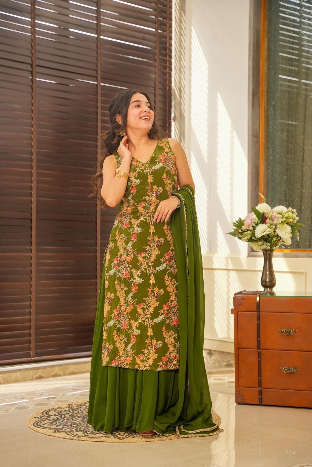 Idaho-o sakhi green heavy embroidered set