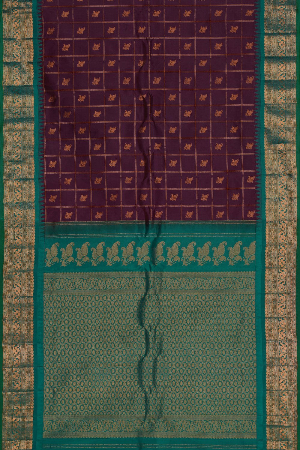 Kalanjali Gadwal Silk Maroon Saree – Women's - view 3