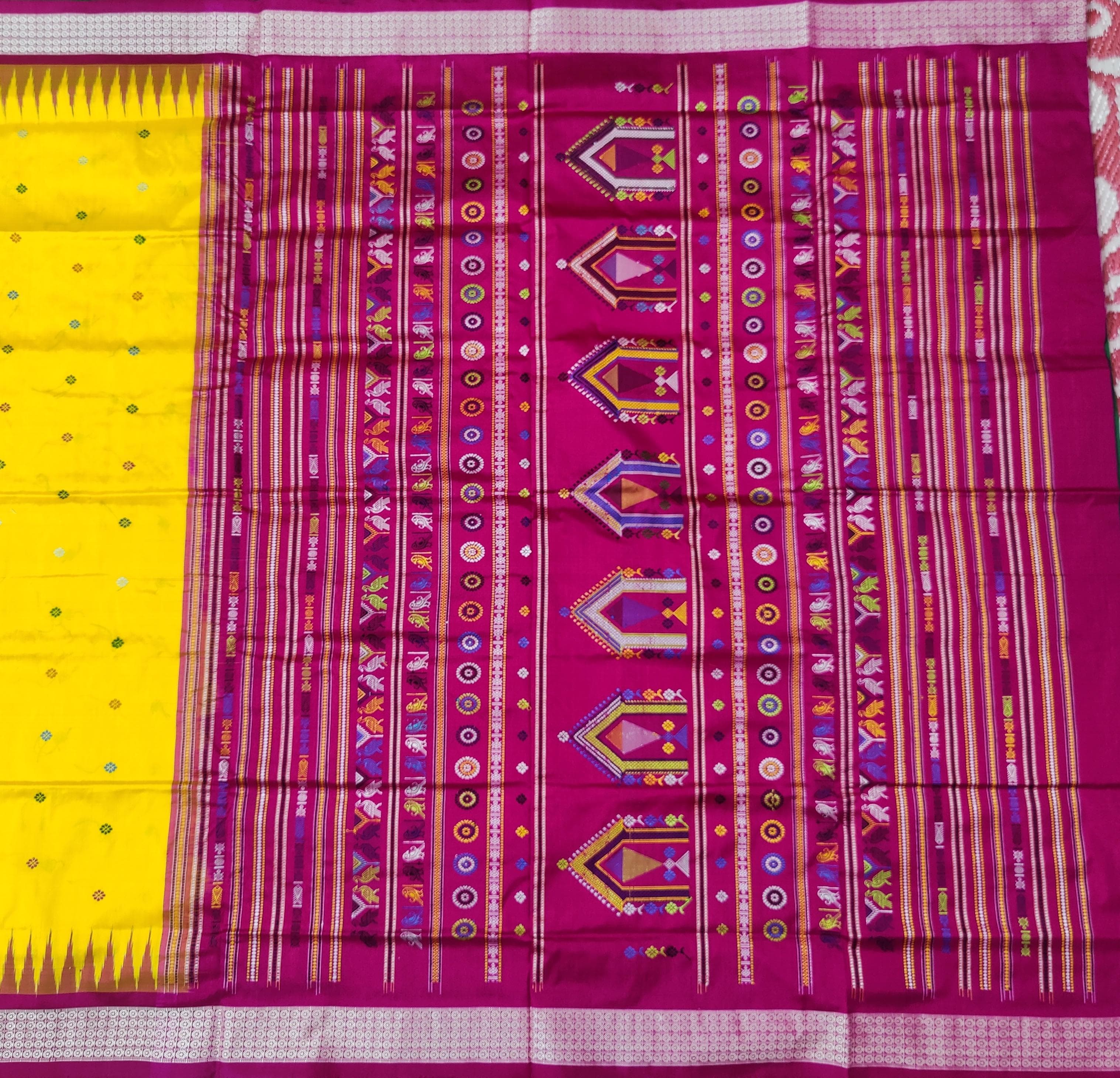 IndianVillèz Yellow Maroon Sambalpuri Ikat Dolabedi Silk Saree - view 2