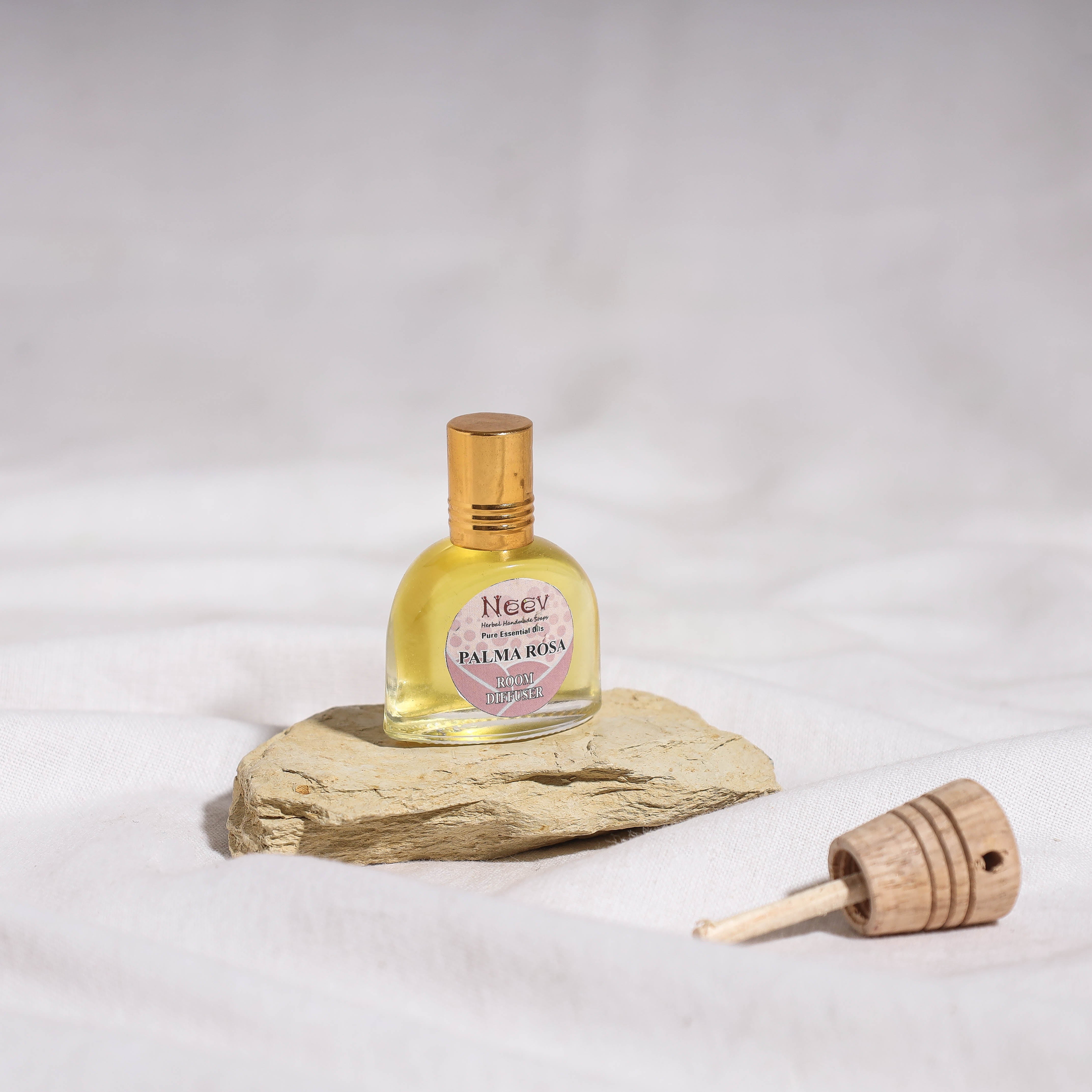NEEV "Palmarosa Room Diffuser Relaxing of Muscles " - view 2